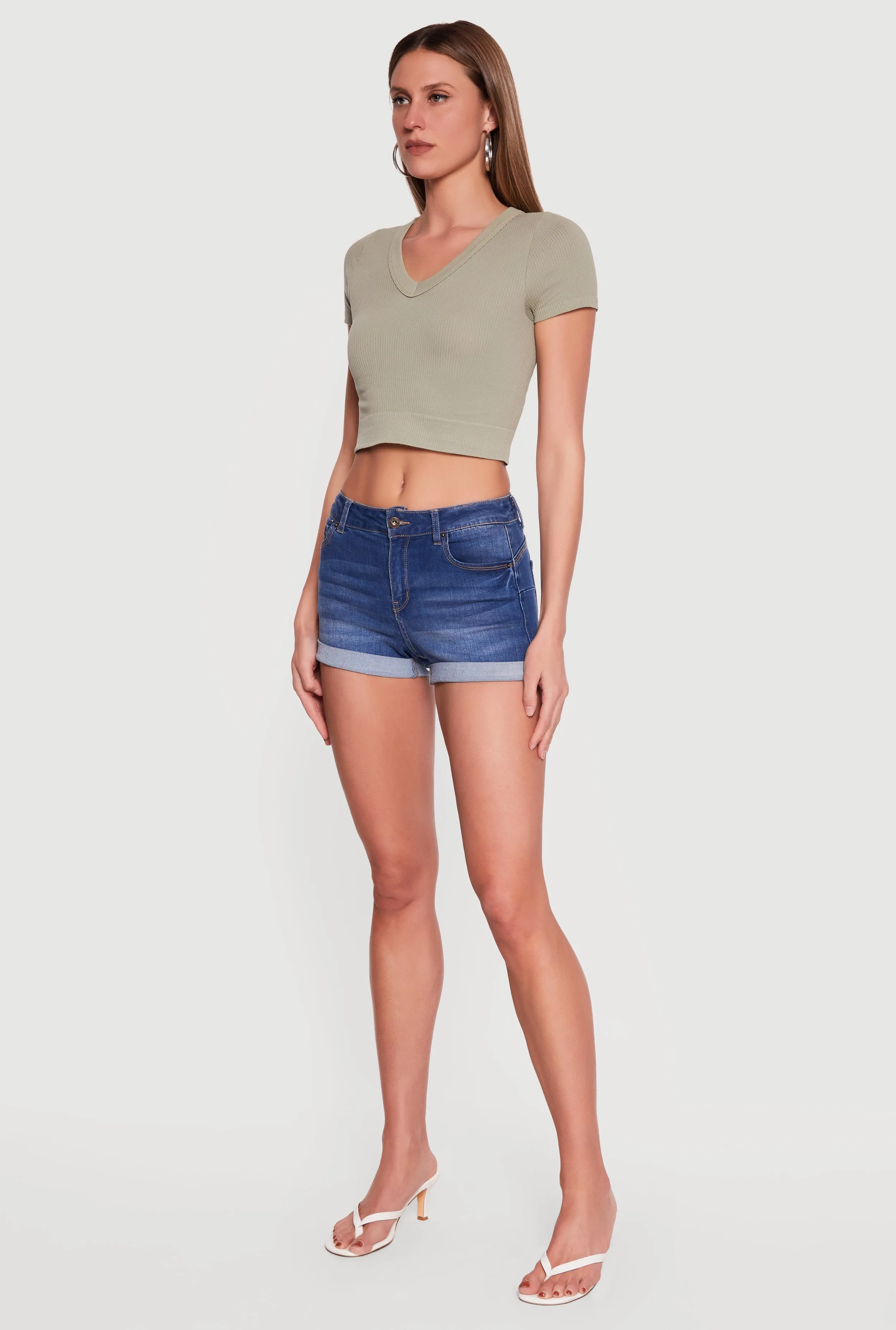 Seamless Cropped V Neck Short Sleeve Tee sold by Rainbow product image thumbnail 3