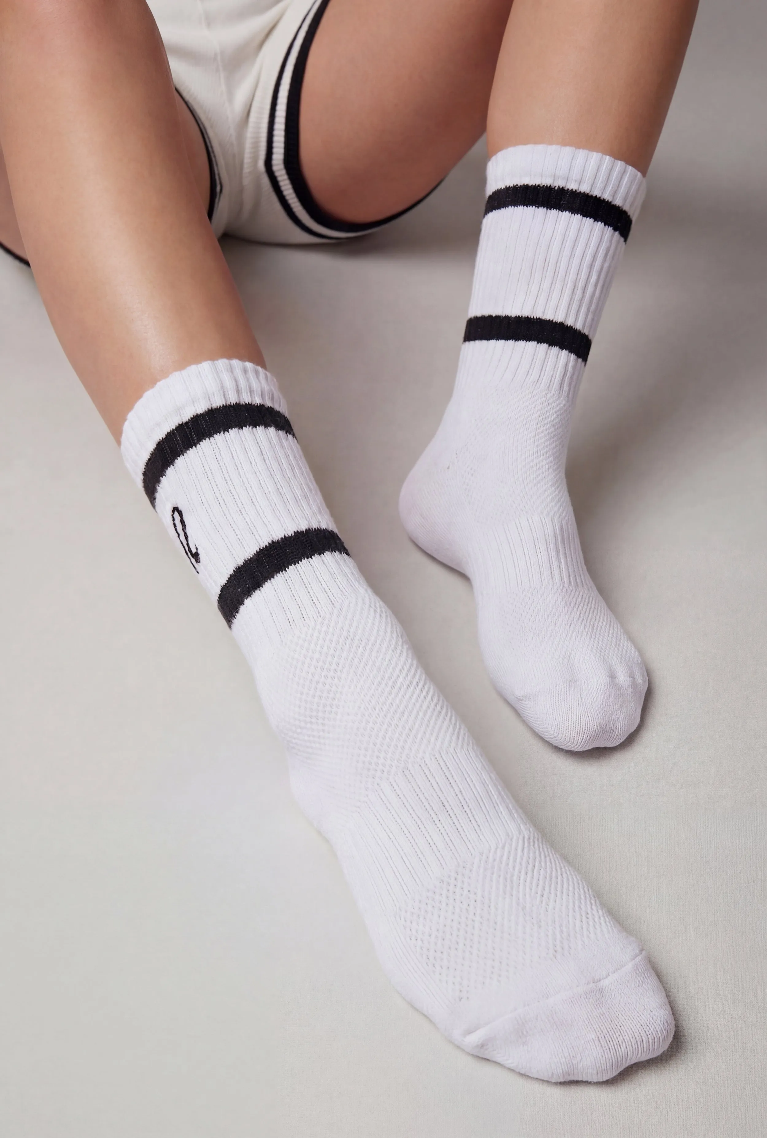 R Collection Cushion Mid-Crew Socks 3 Pack sold by Rainbow product image thumbnail 5