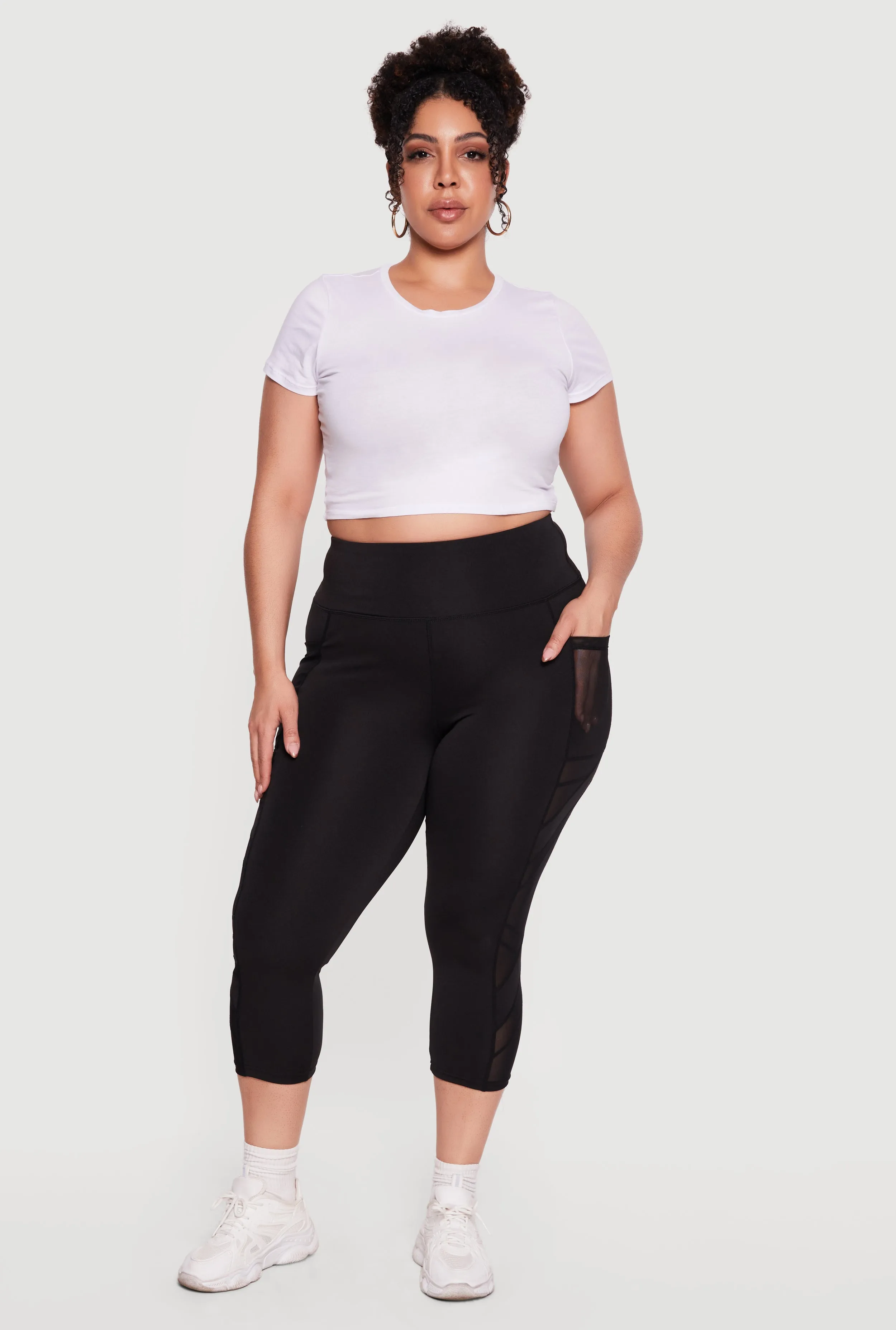 Plus Size Side Pocket Capri Leggings with Mesh Detail sold by Rainbow product image thumbnail 2