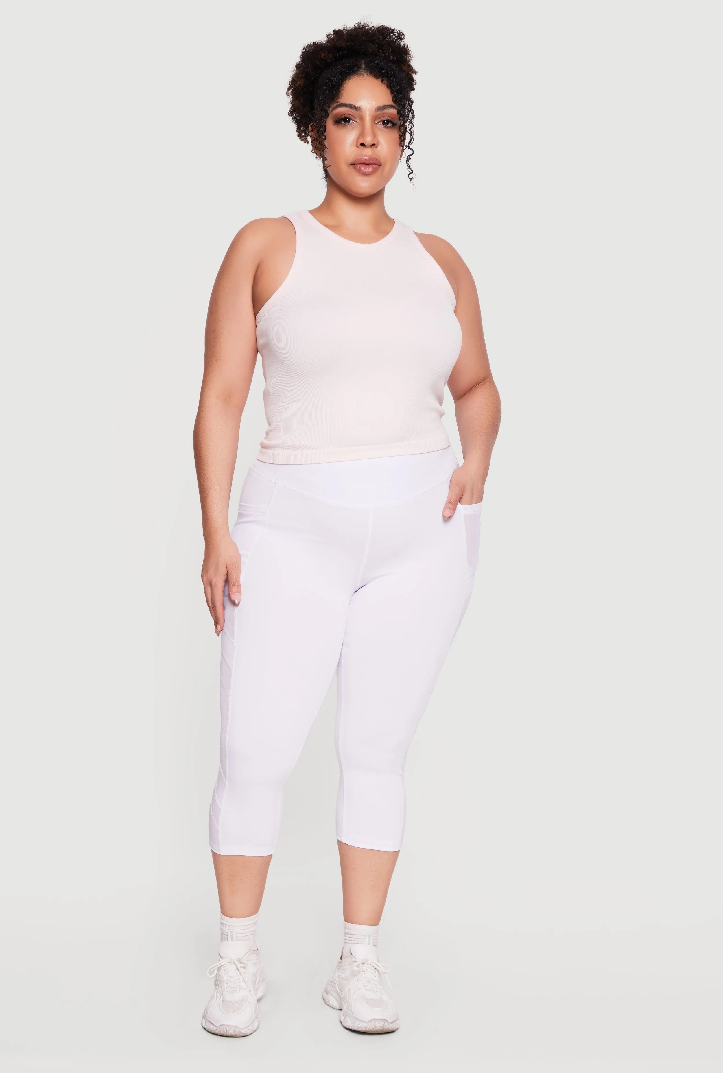 Plus Size Side Pocket Capri Leggings with Mesh Detail sold by Rainbow product image thumbnail 3