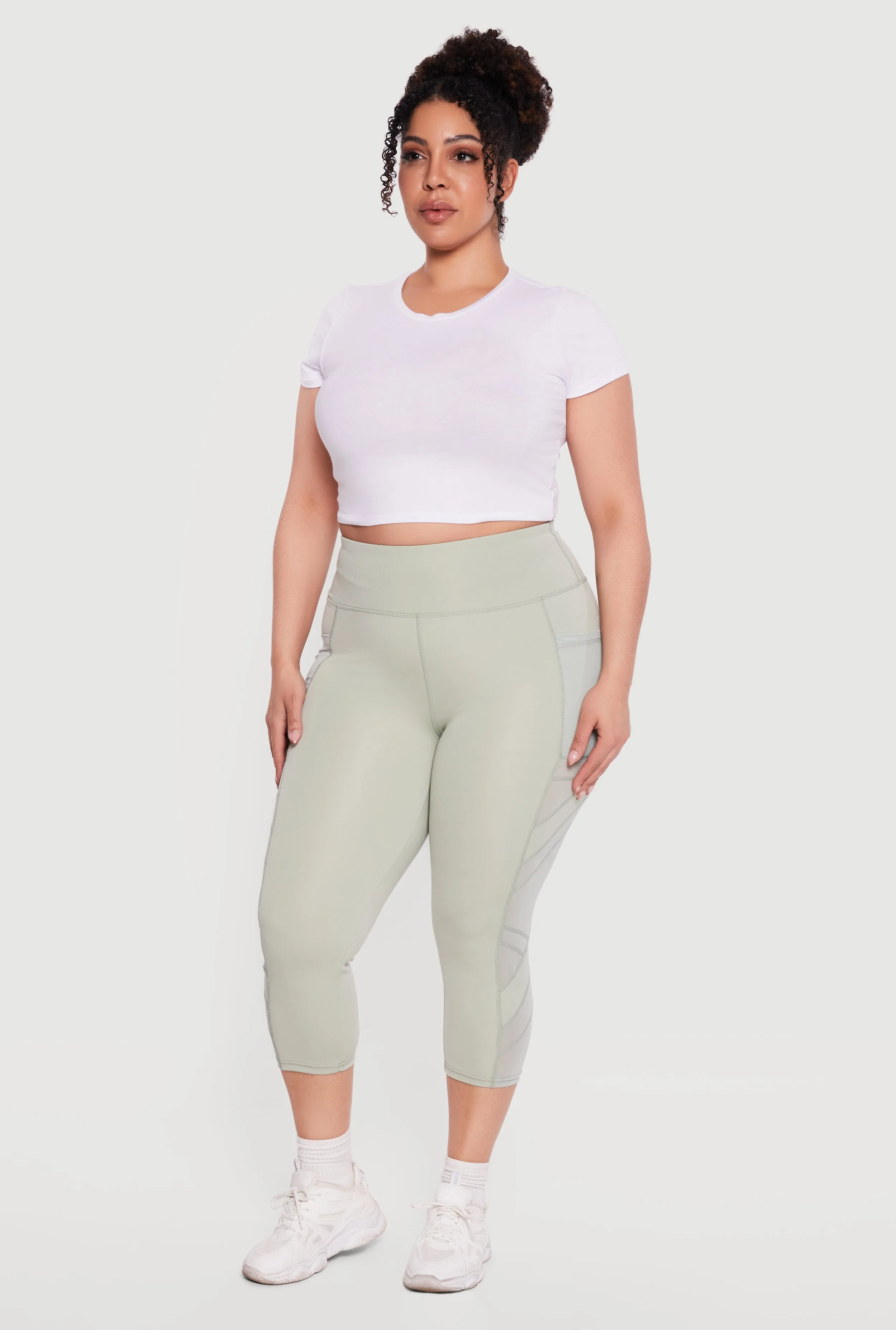Plus Size Side Pocket Capri Leggings with Mesh Detail sold by Rainbow product image thumbnail 2