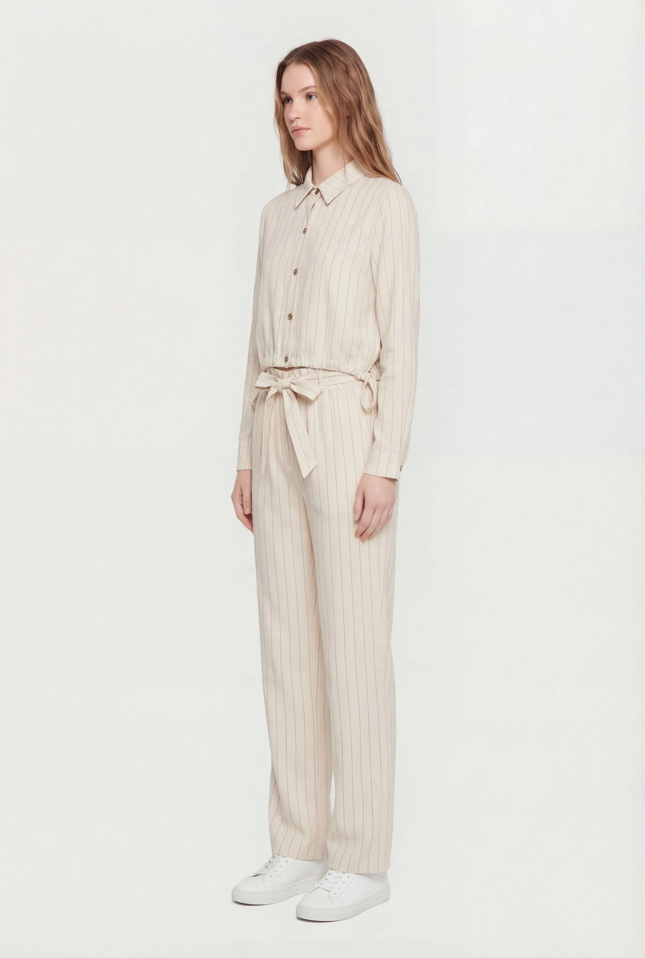 Linen Drawstring Hem Cropped Button Front Shirt sold by Rainbow product image thumbnail 3