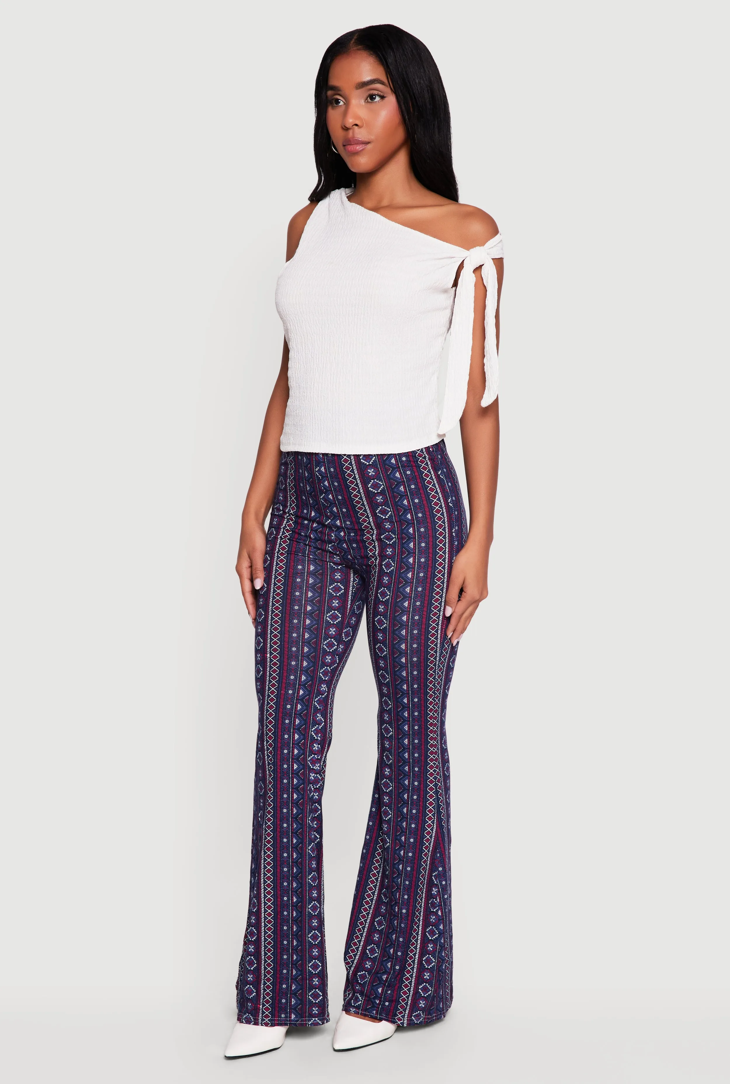 High Waisted Printed Pattern Flared Leggings sold by Rainbow product image thumbnail 2