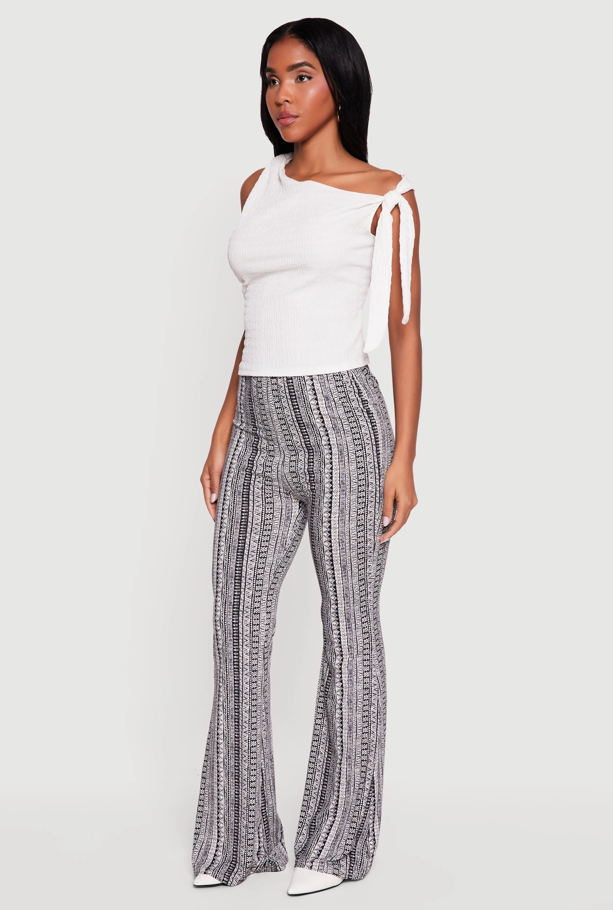 High Waisted Printed Pattern Flared Leggings sold by Rainbow product image thumbnail 2