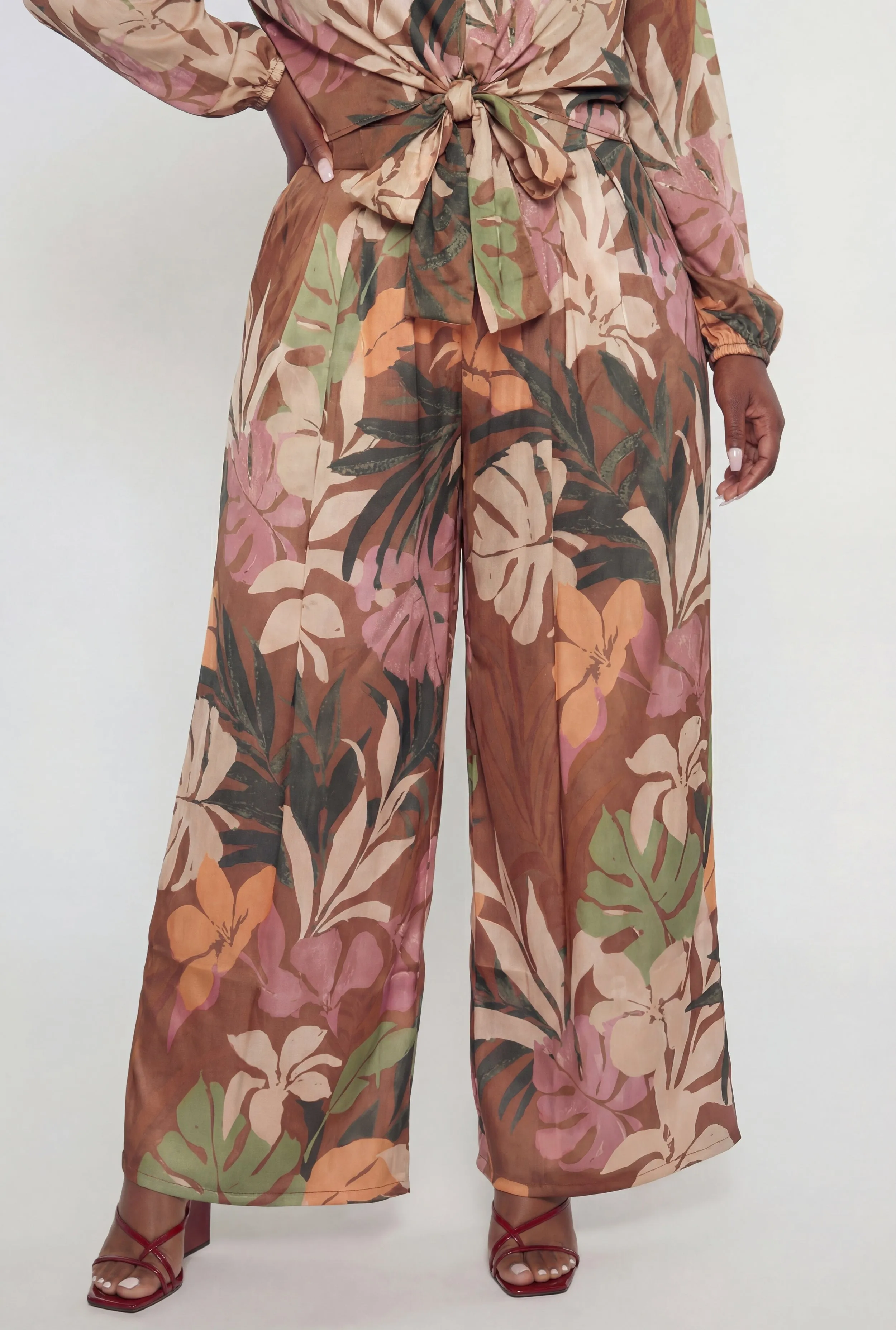 Plus Size High Waisted Printed Satin Palazzo Pants sold by Rainbow product image thumbnail 3