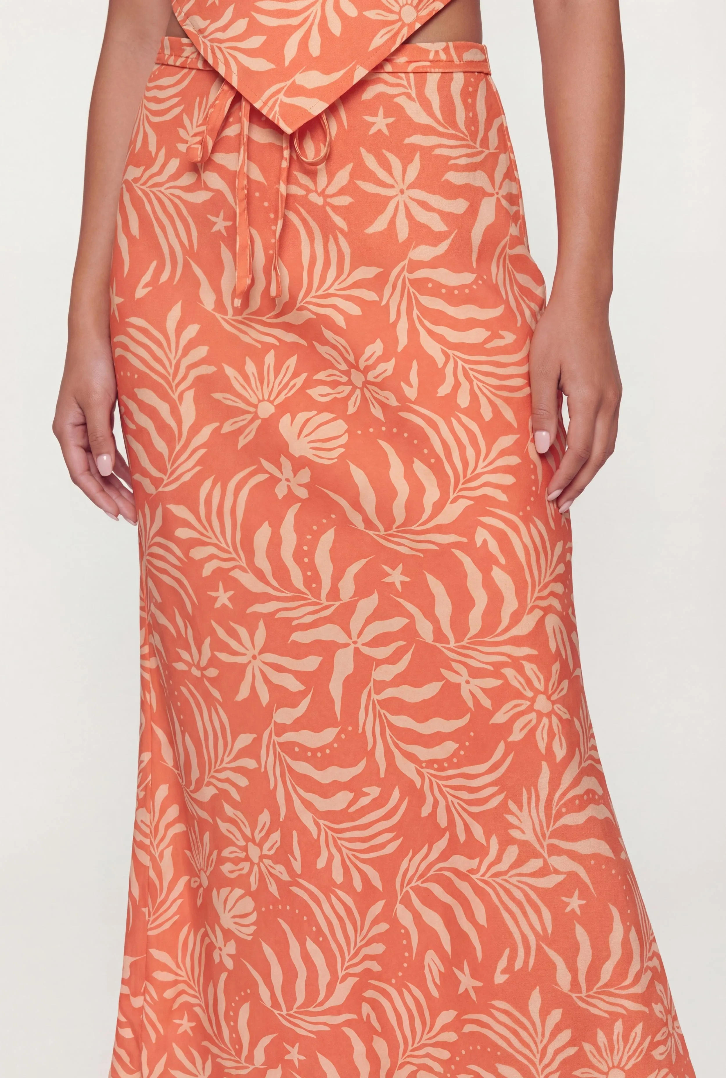 Tropical Leaf Print Drawstring Waist Maxi Skirt sold by Rainbow product image thumbnail 3