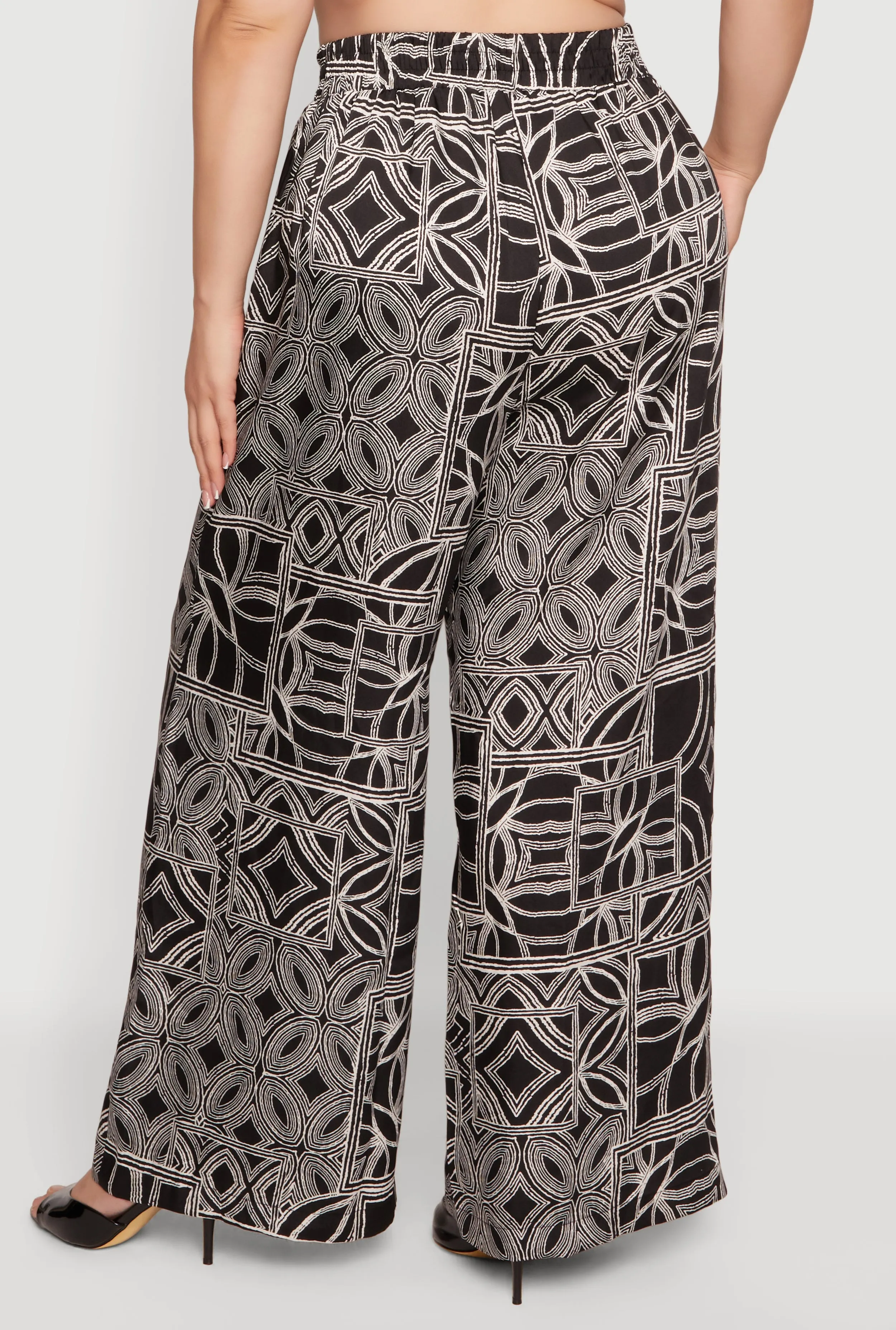 Plus Size Geometric Print Wide Leg Pull On Pants sold by Rainbow product image thumbnail 5
