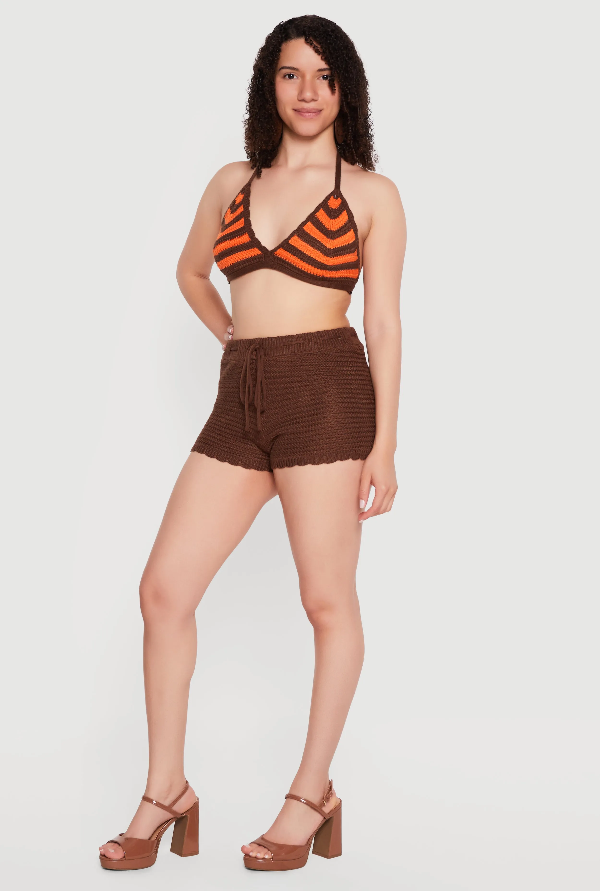 Crochet Scalloped Hem Drawstring Shorts sold by Rainbow product image thumbnail 2