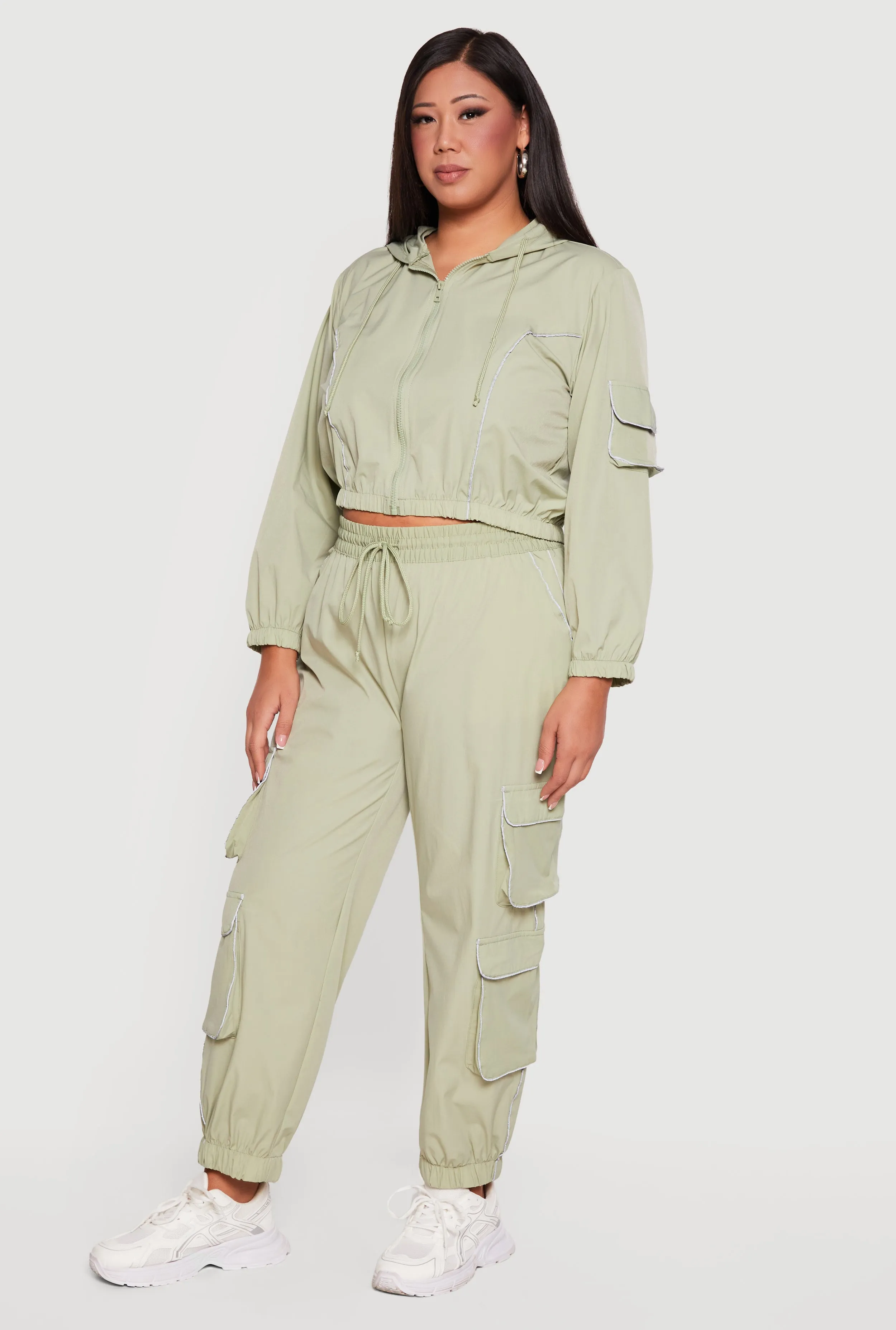 Plus Size Cropped Contrast Piping Zip Front Hoodie sold by Rainbow product image thumbnail 3