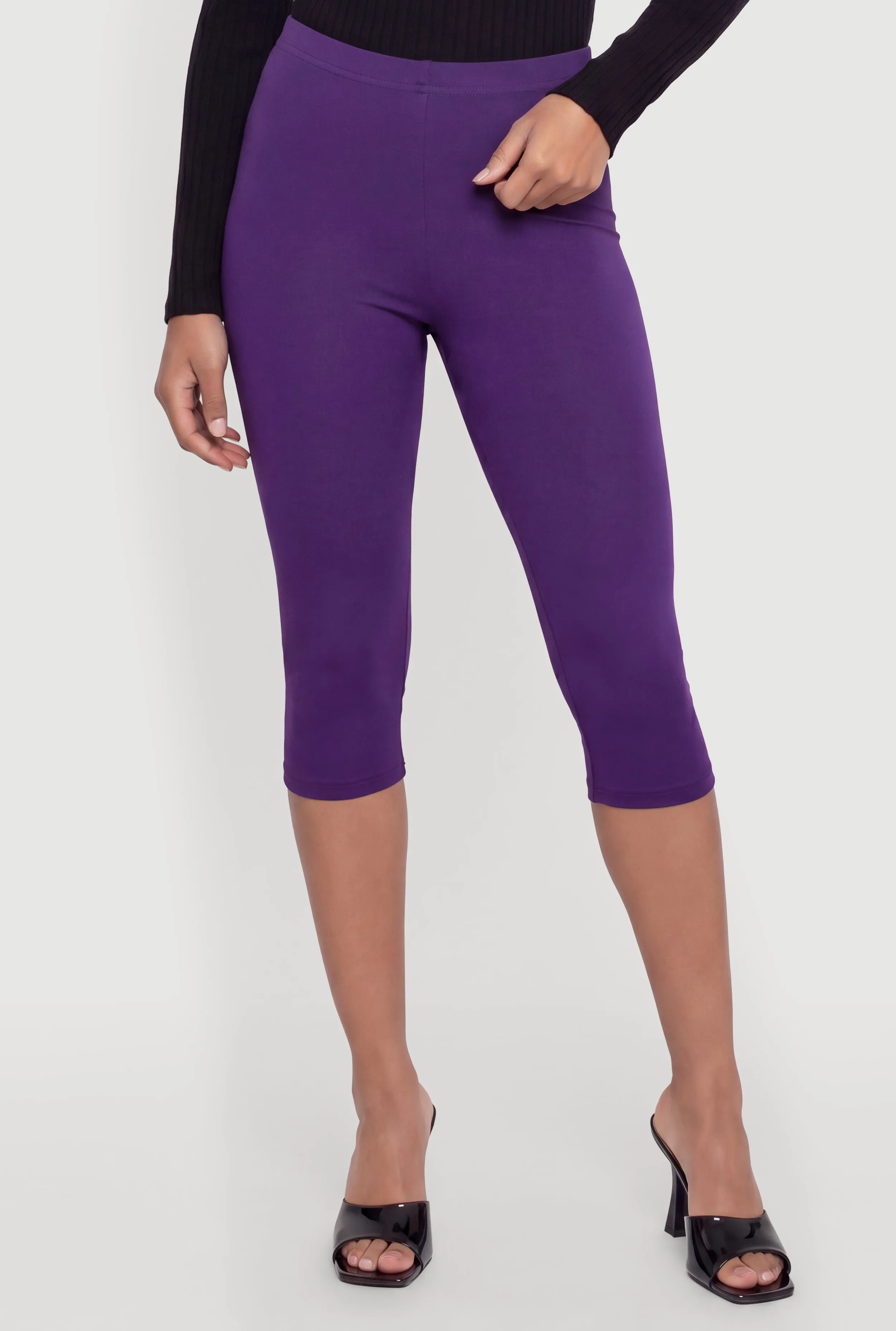 Trendy Mid Rise Capris Leggings sold by Rainbow product image thumbnail 3