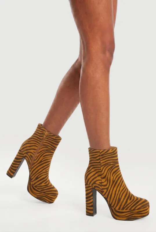 Block Heel Round Toe Ankle Boots with Side Zipper made by Rainbow