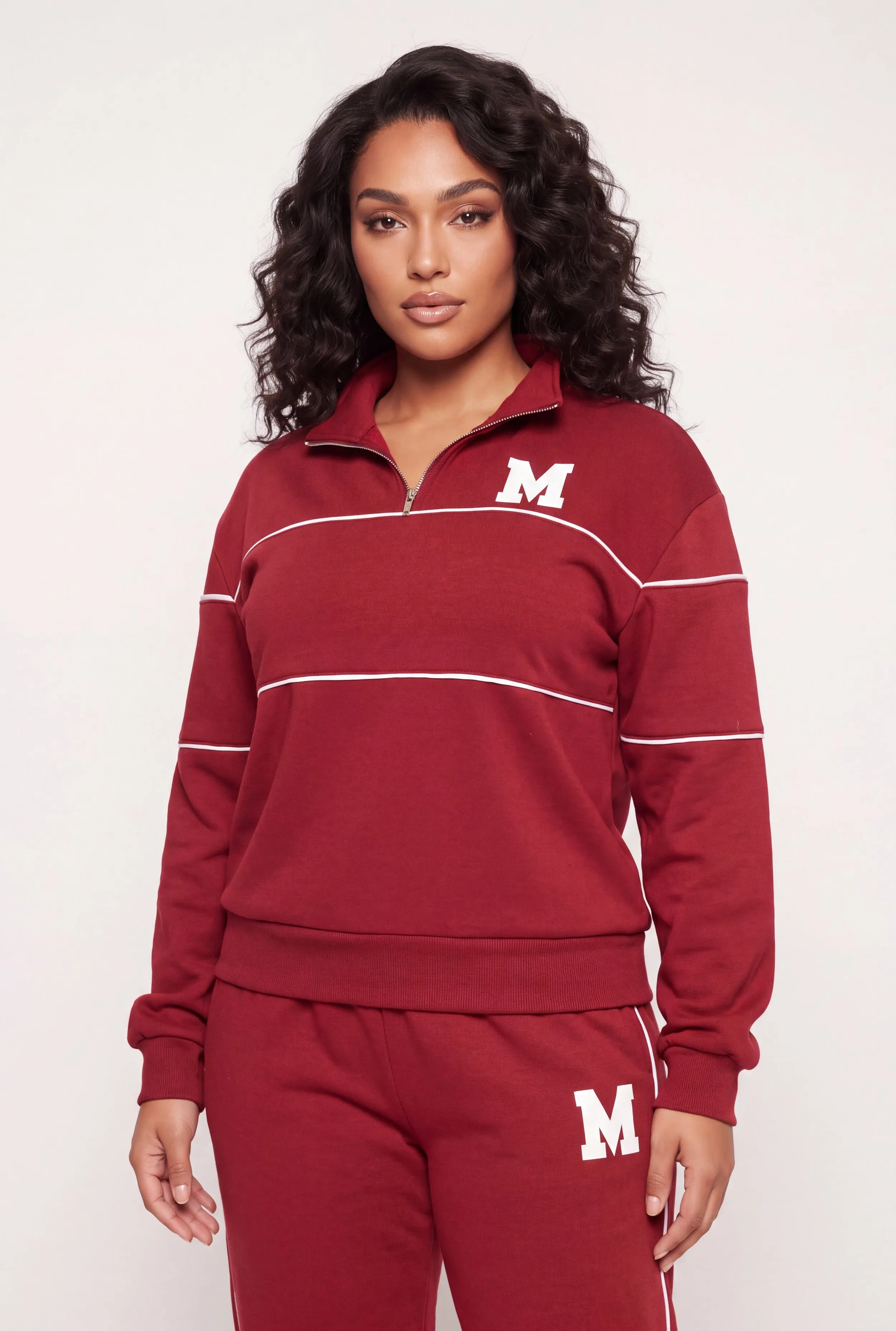 Plus Size Initial M Graphic Contrast Piping Sweatshirt sold by Rainbow product image thumbnail 4