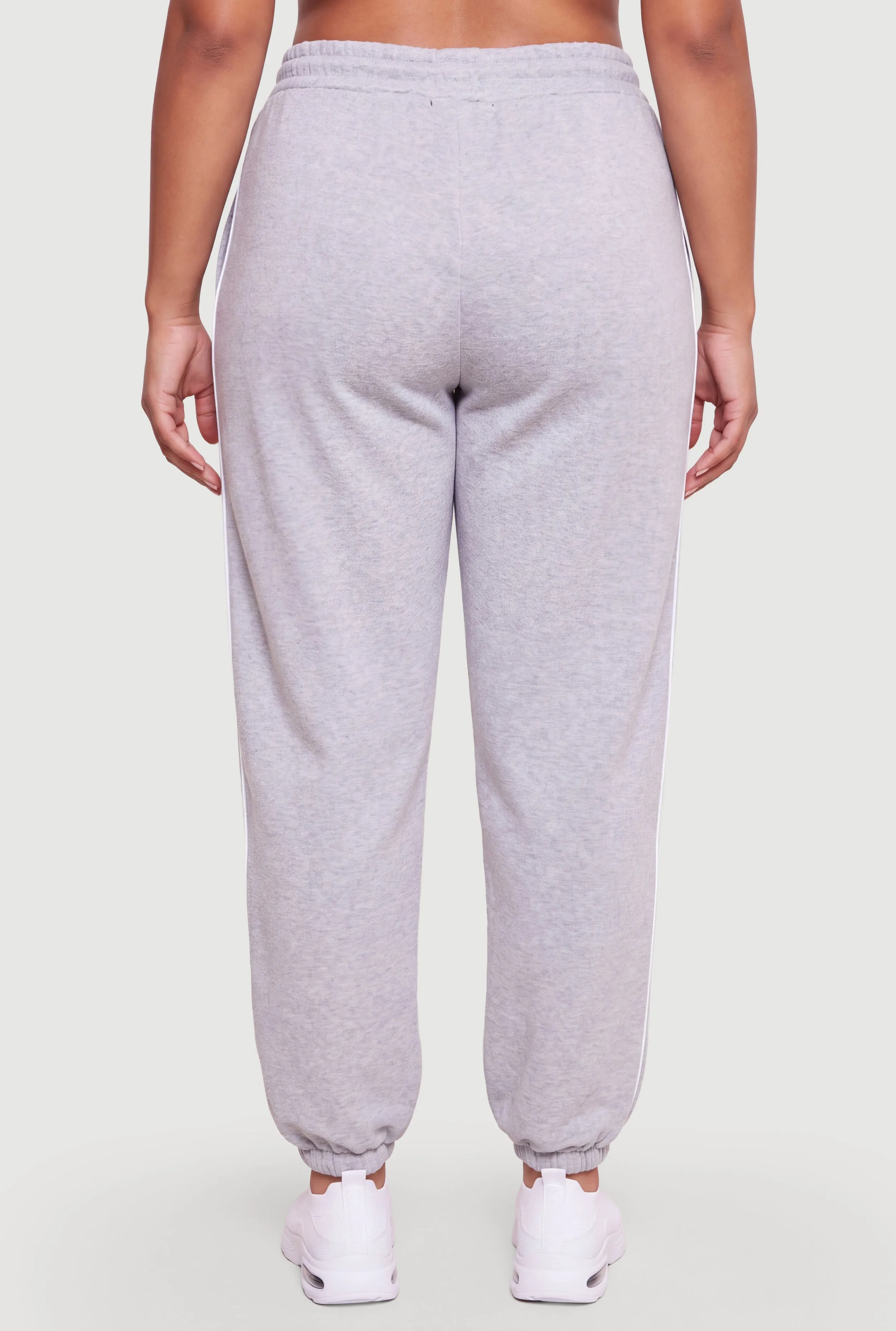 Plus Size Initial M Graphic Contrast Piping Sweatpants sold by Rainbow product image thumbnail 5