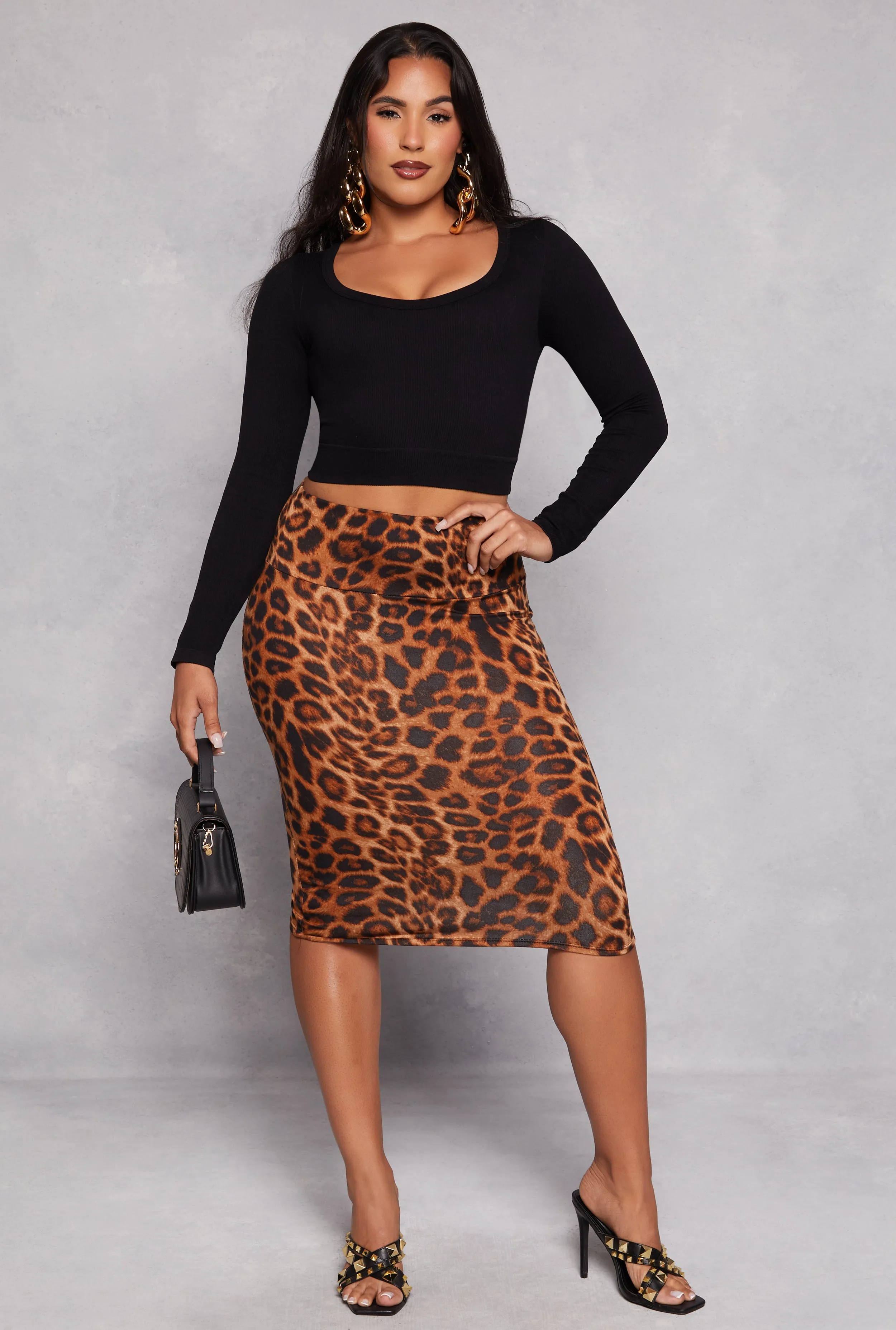 Seamless Ribbed Scoop Neck Crop Top sold by Rainbow product image thumbnail 2