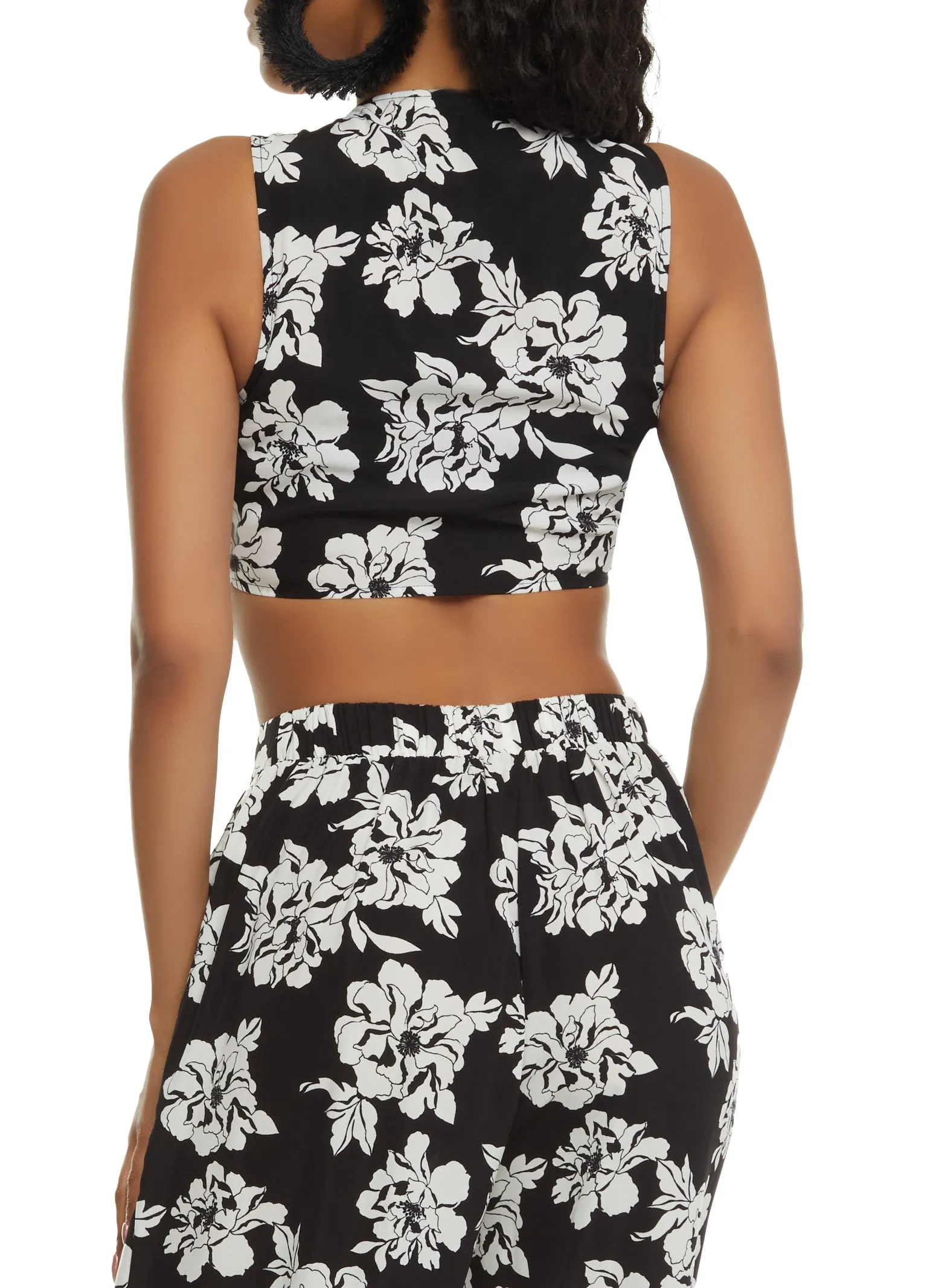 Floral Print Tie Front Crop Top sold by Rainbow product image thumbnail 3