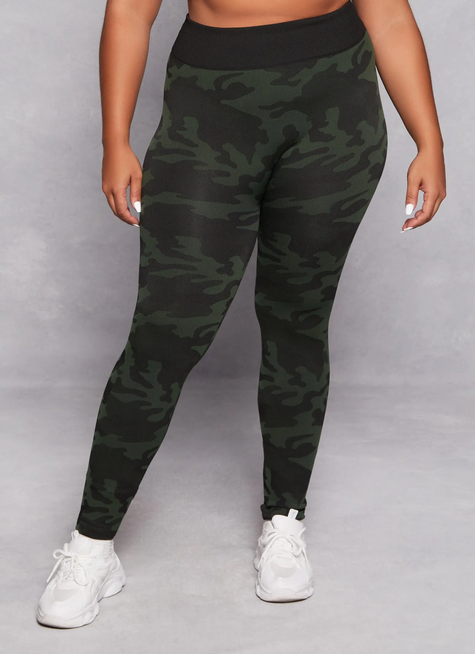 Plus Size Greek Key Seamless Fleece Lined Leggings sold by Rainbow product image thumbnail 2