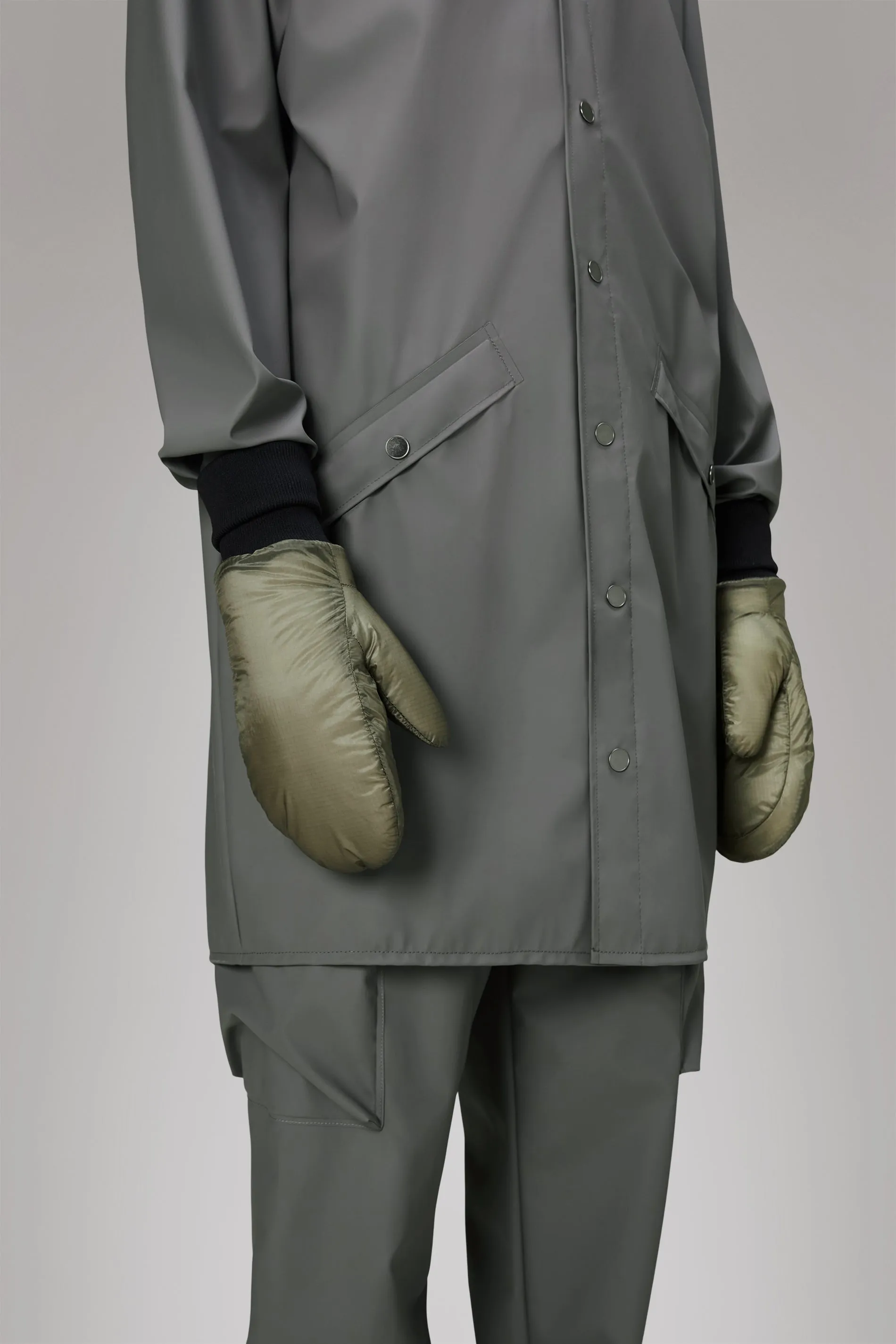 Puffer Mittens Ripstop sold by Rains product image thumbnail 5