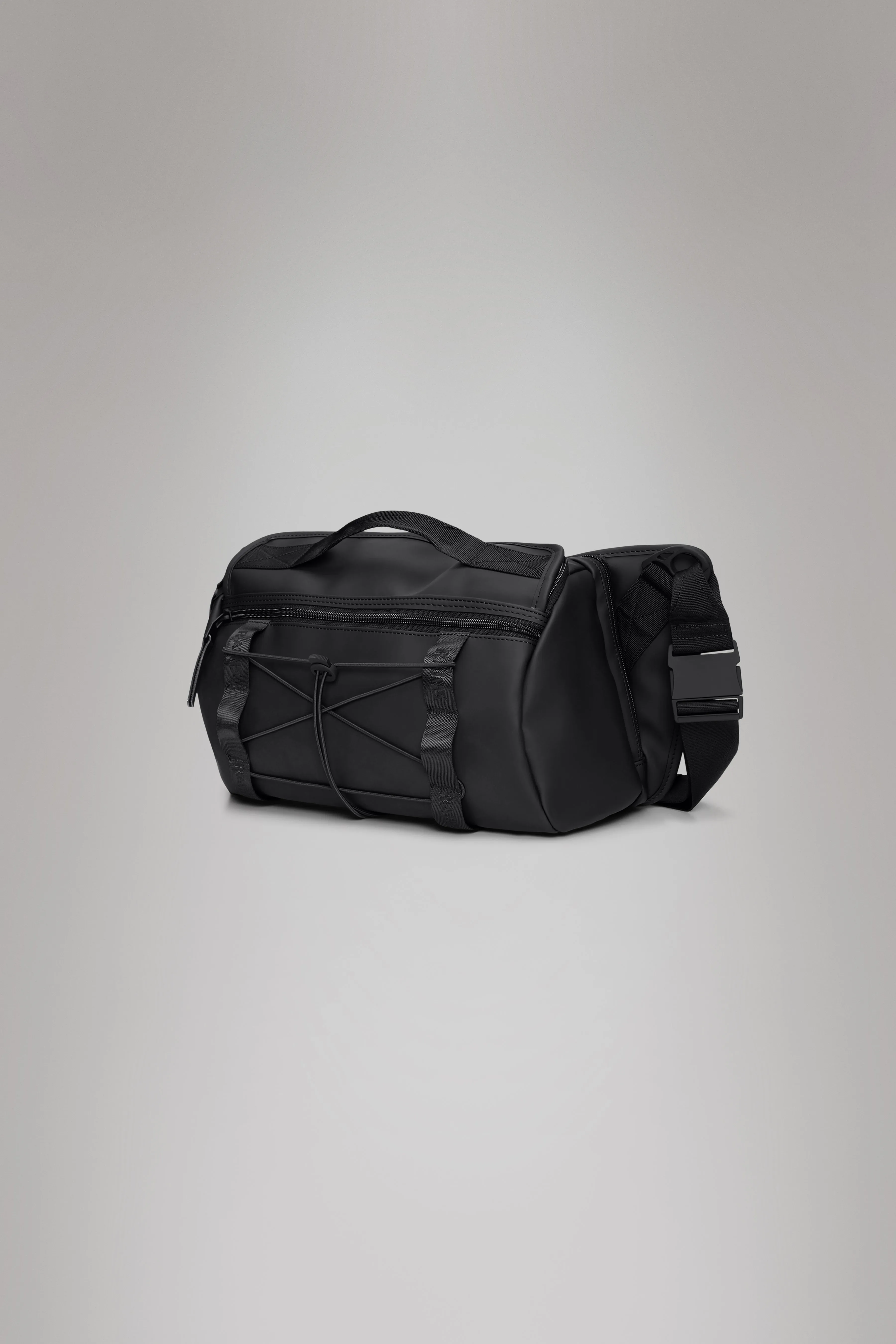 Trail Mountaineer Messenger Bag sold by Rains product image thumbnail 4