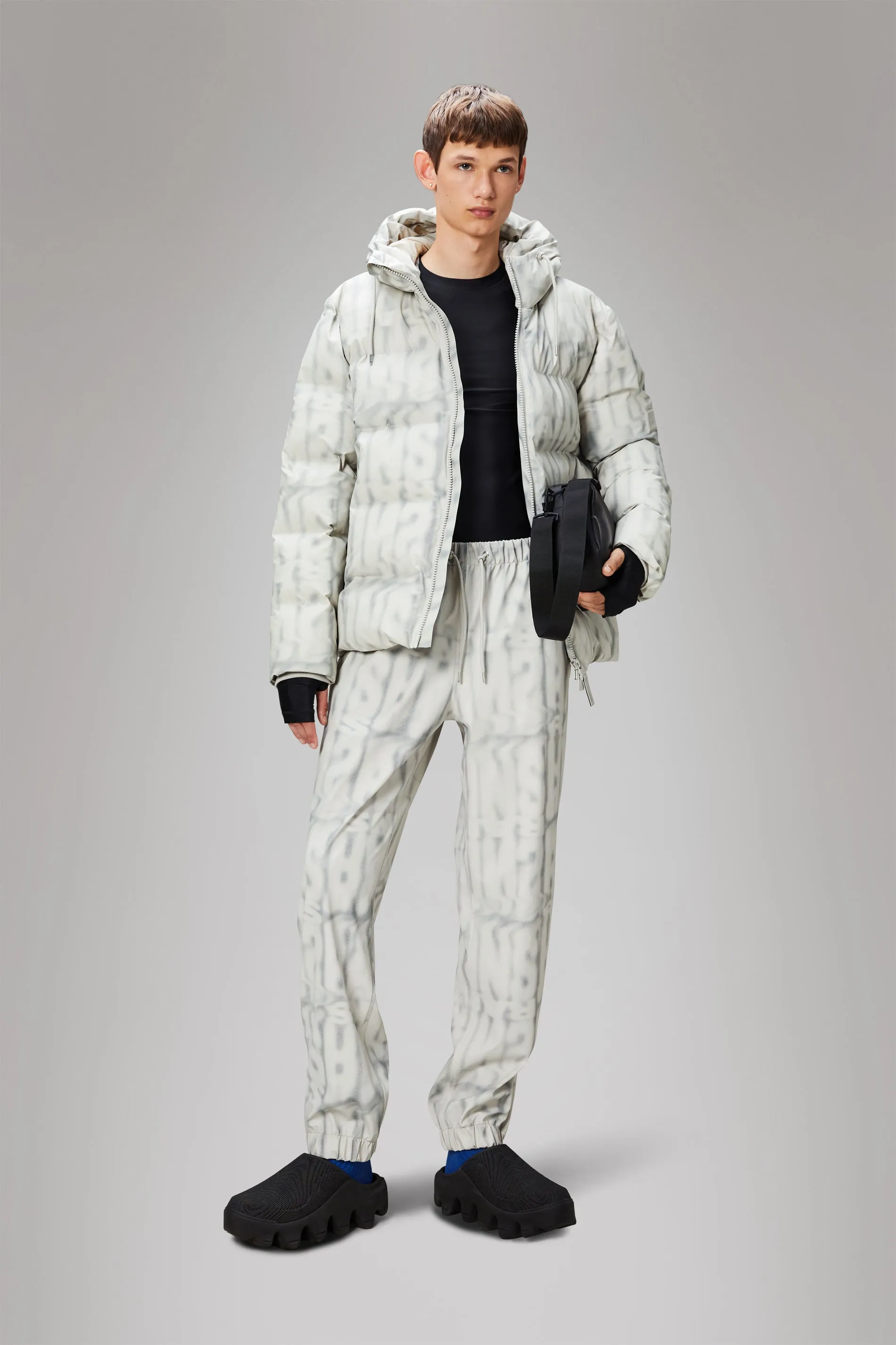 Alta Puffer Jacket Spray sold by Rains product image thumbnail 4