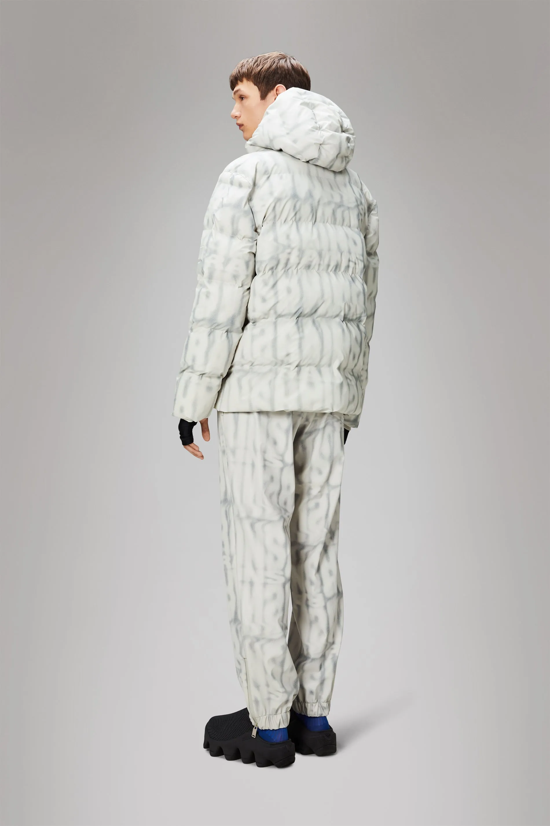 Alta Puffer Jacket Spray sold by Rains product image thumbnail 3