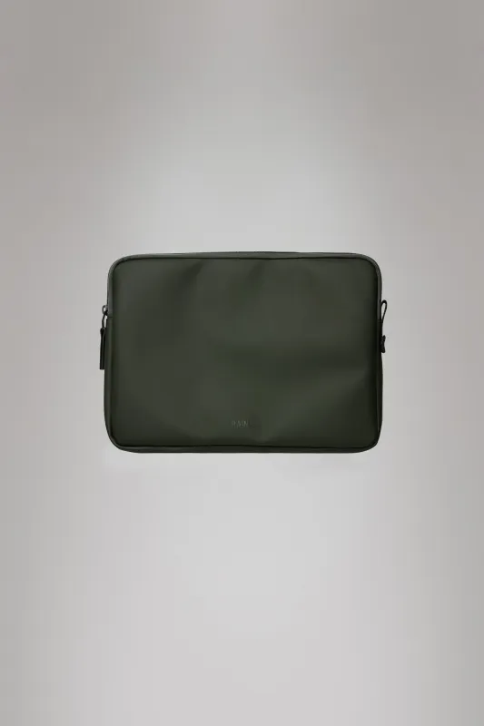 Trail Laptop Case 15″/16″ sold by Rains