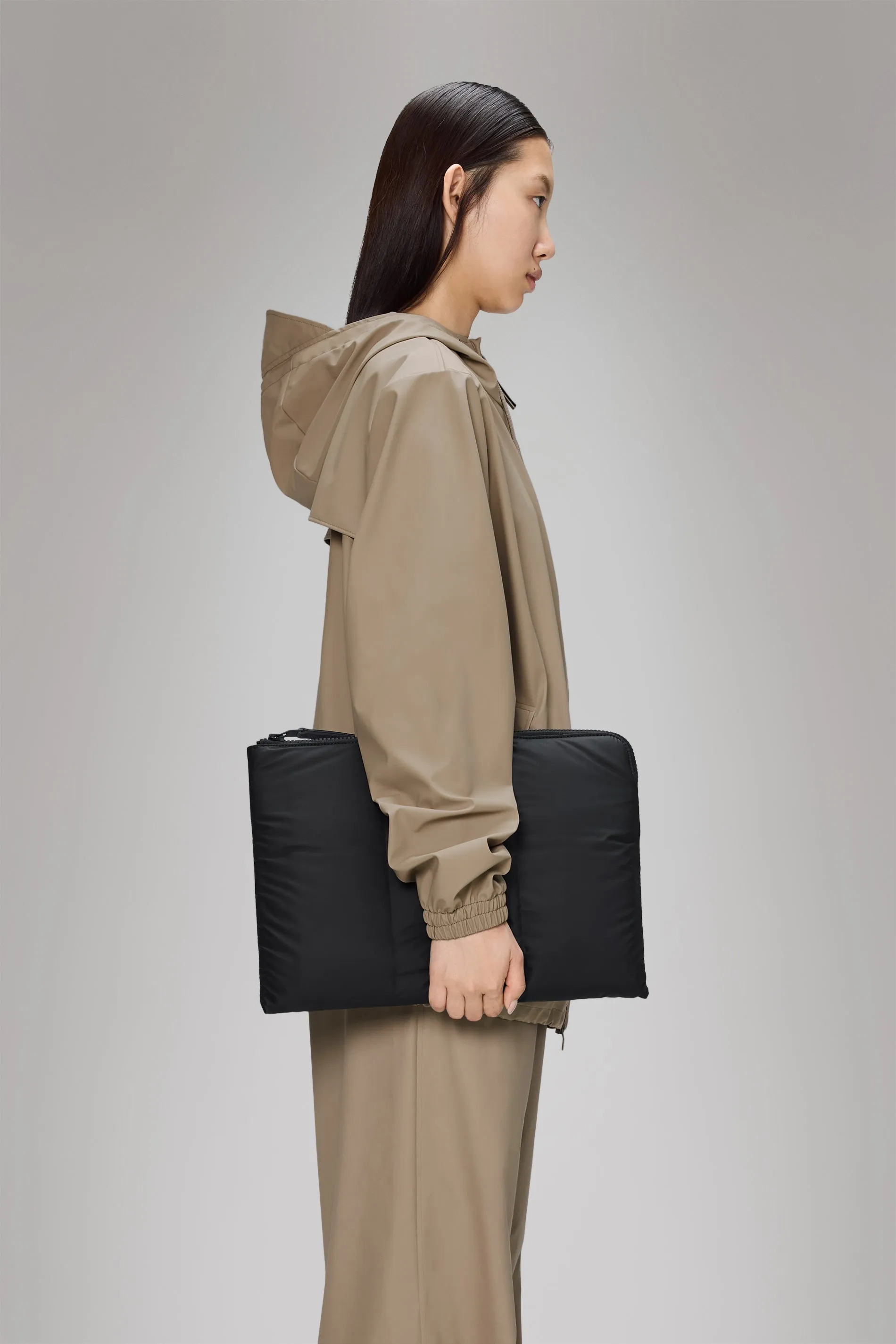 Puffer Laptop Cover 15"/16" sold by Rains product image thumbnail 3