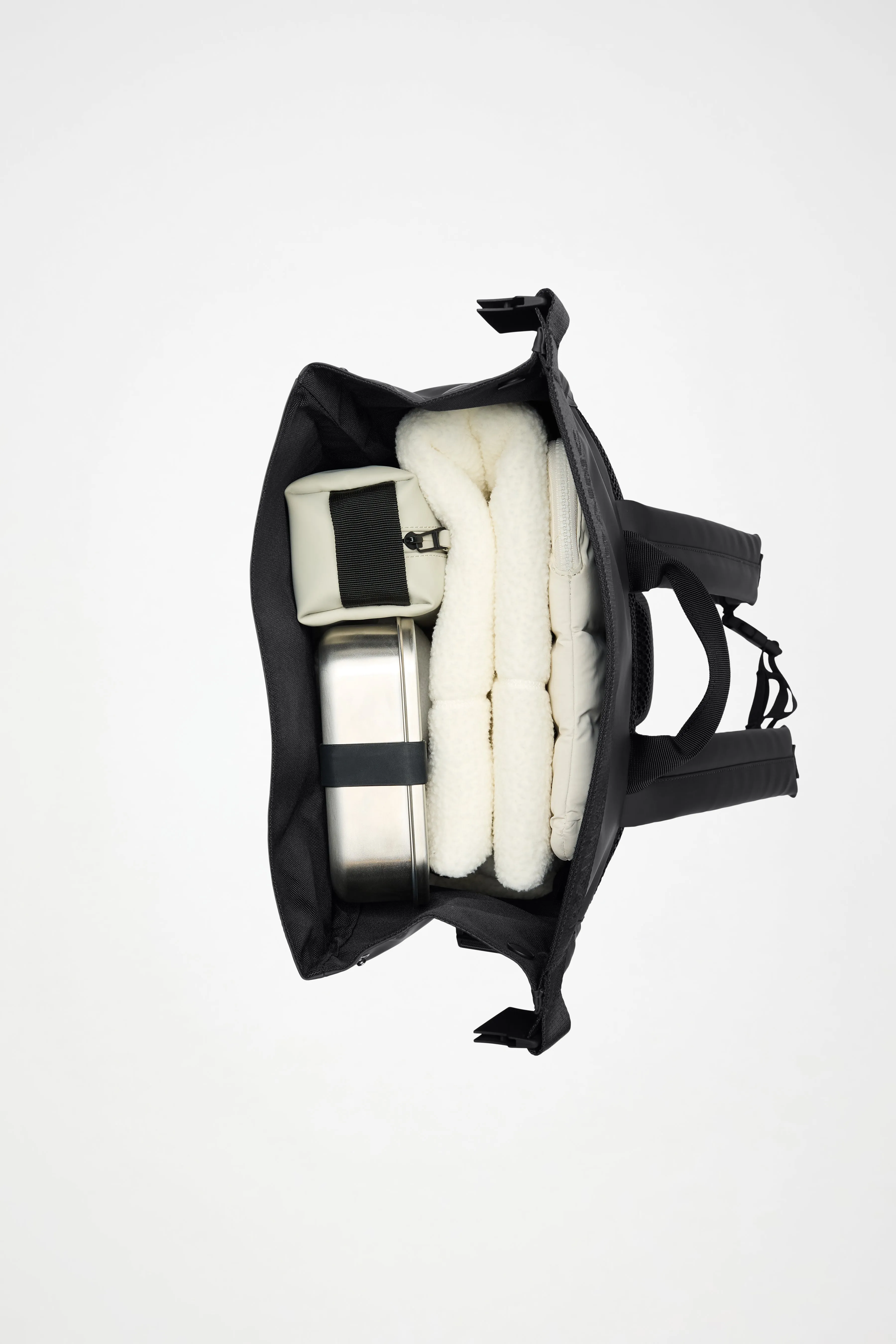 Trail Mountaineer Rolltop sold by Rains product image thumbnail 5