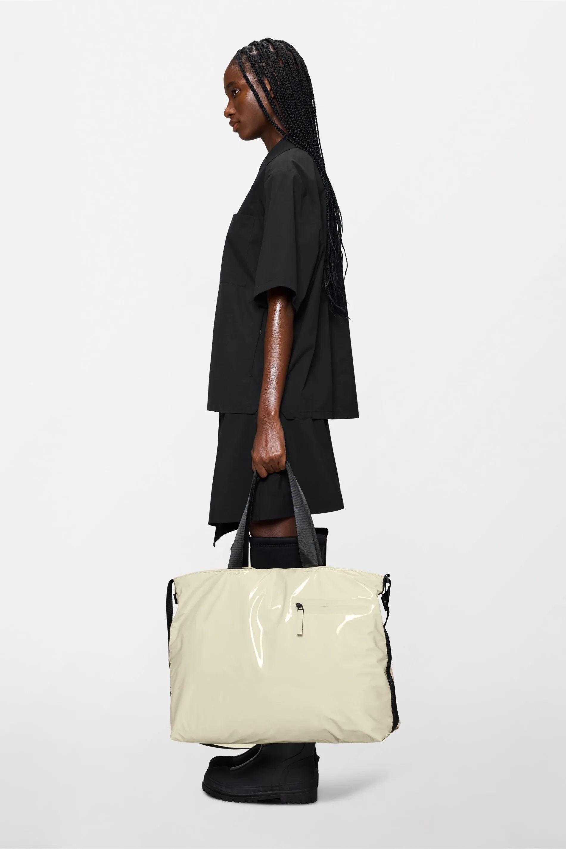 Dash Messenger Tote Bag sold by Rains product image thumbnail 3