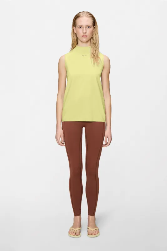 Warm-Up Tank Top made by Rains