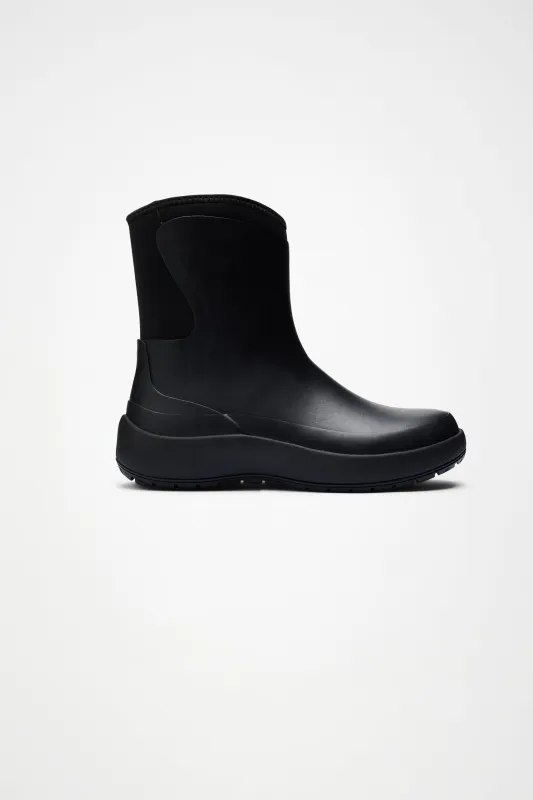 The Dry Boot M Mid made by Rains