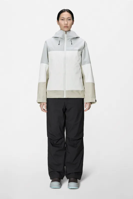 Niseko Insulated W Jacket made by Rains