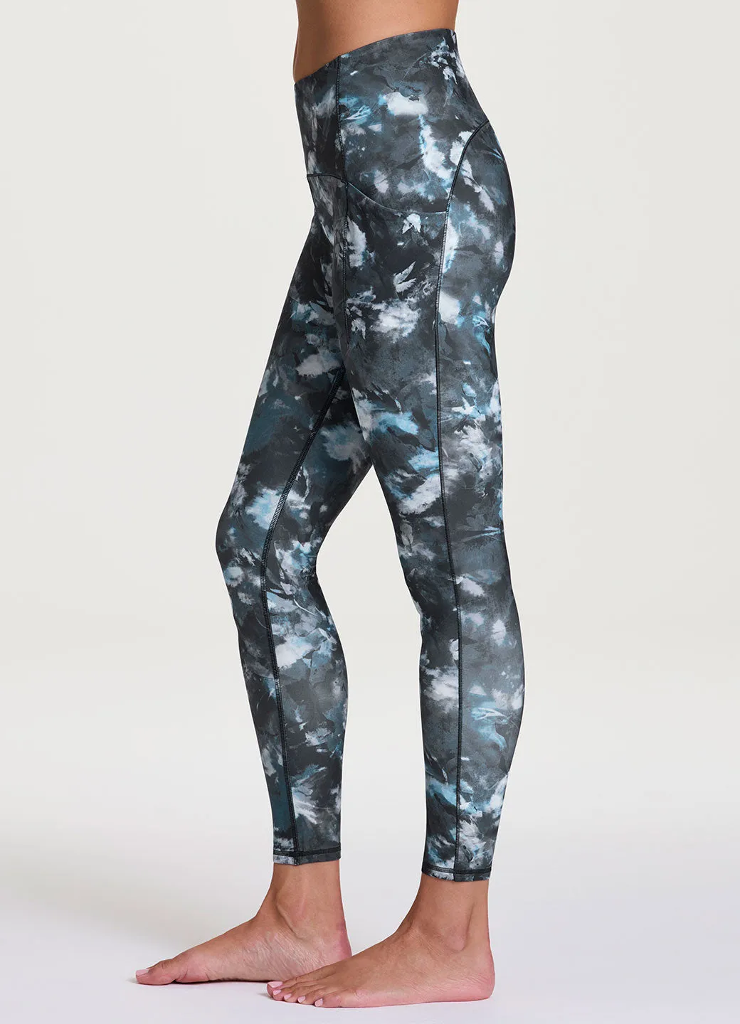 Abstract Blooms Super Soft 7/8 Legging sold by RBX product image thumbnail 4