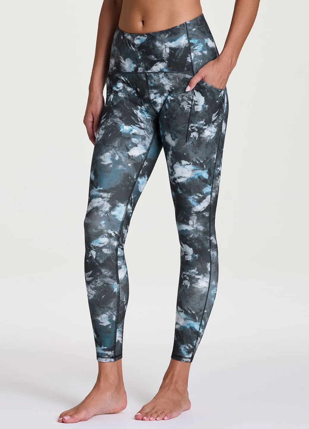 Abstract Blooms Super Soft 7/8 Legging sold by RBX product image thumbnail 3