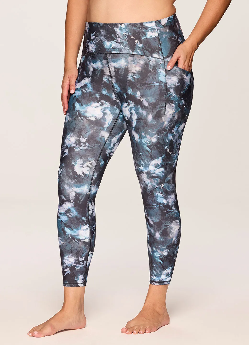 Plus Abstract Blooms Super Soft 7/8 Legging sold by RBX product image thumbnail 3