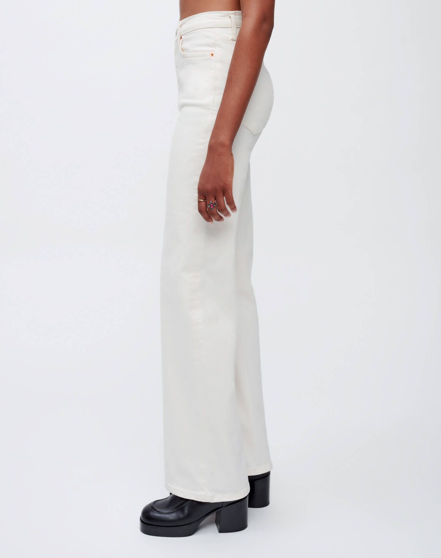 Comfort Stretch Ultra High Rise Wide Leg - Vintage White sold by Re/Done product image thumbnail 3