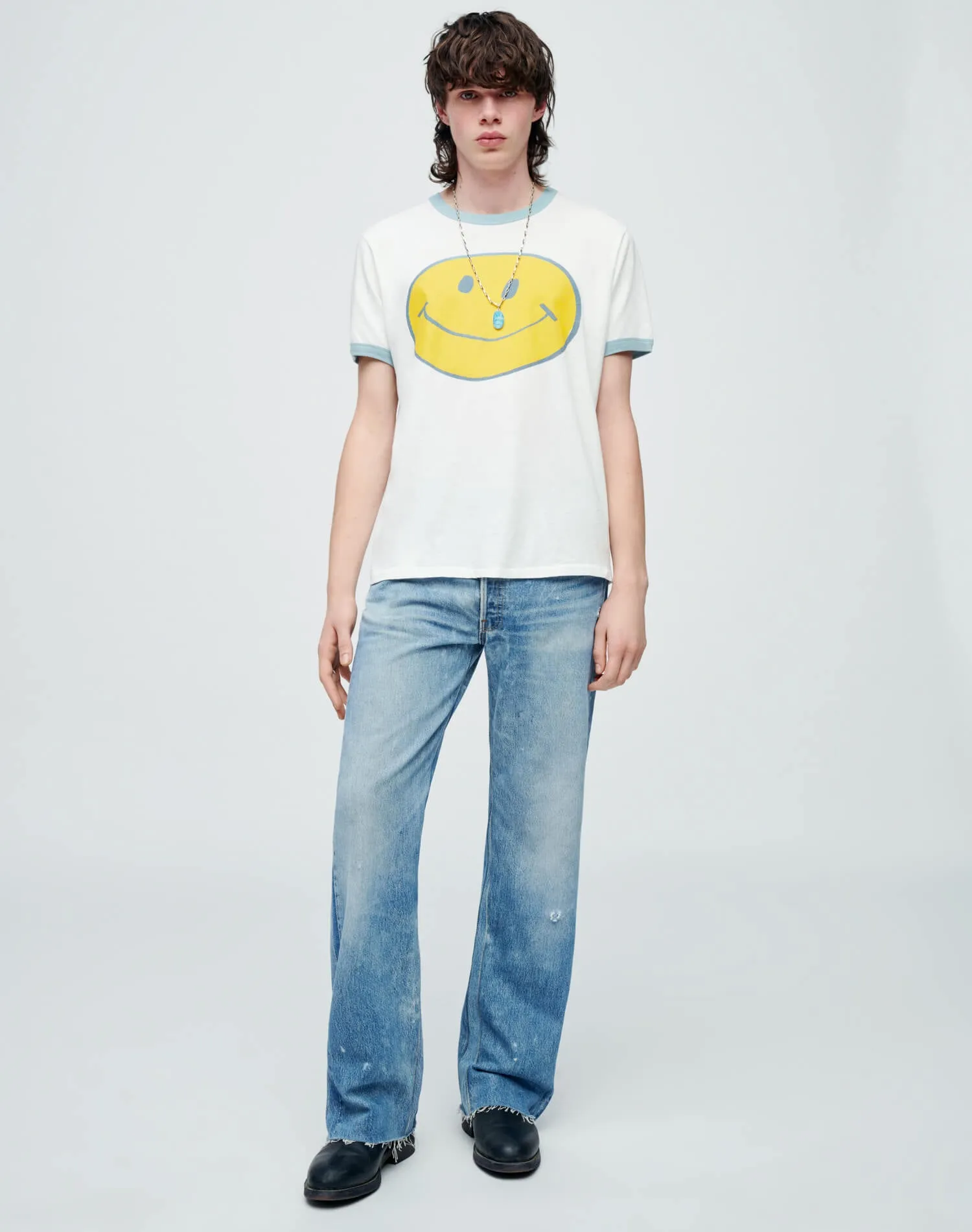 Ringer Tee "Smiley" - Old White/Stone Blue sold by Re/Done product image thumbnail 4
