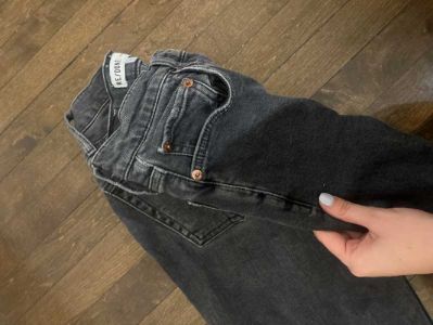 Comfort Stretch High Rise Ankle Crop - Faded Black sold by Re/Done