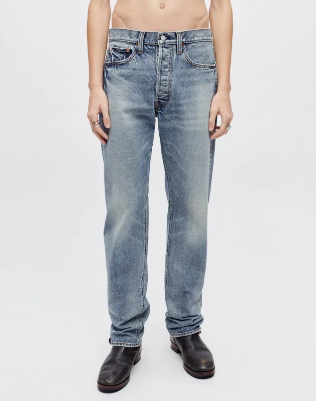 1401 Straight - Mid Worn Light Blue made by Re/Done