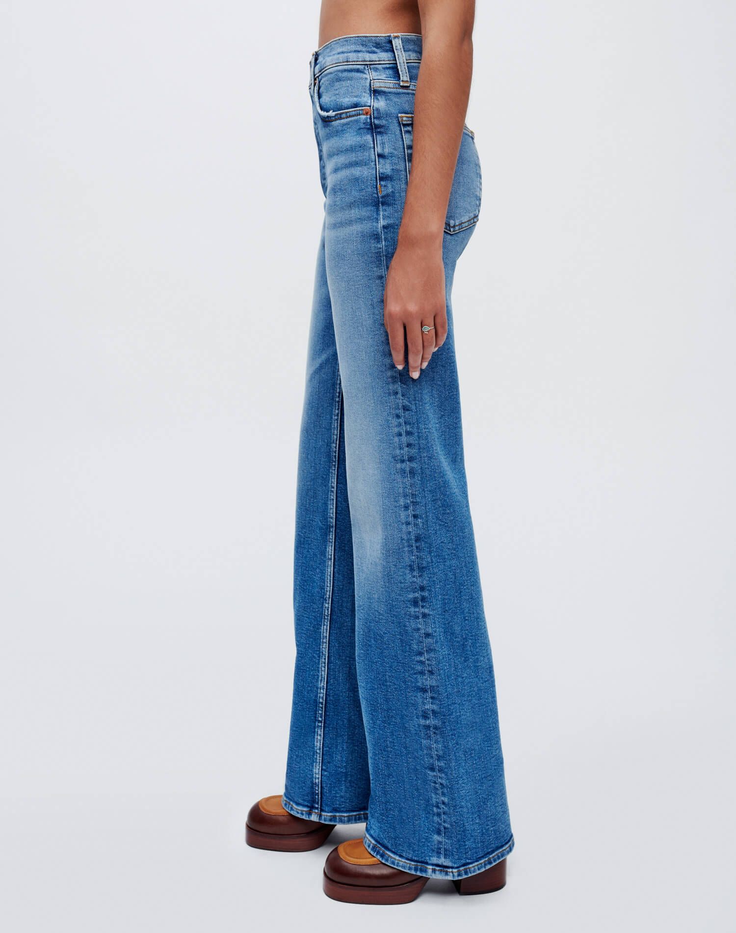 Extra Stretch Ultra High Rise Wide Leg - Indigo Storm sold by Re/Done product image thumbnail 5