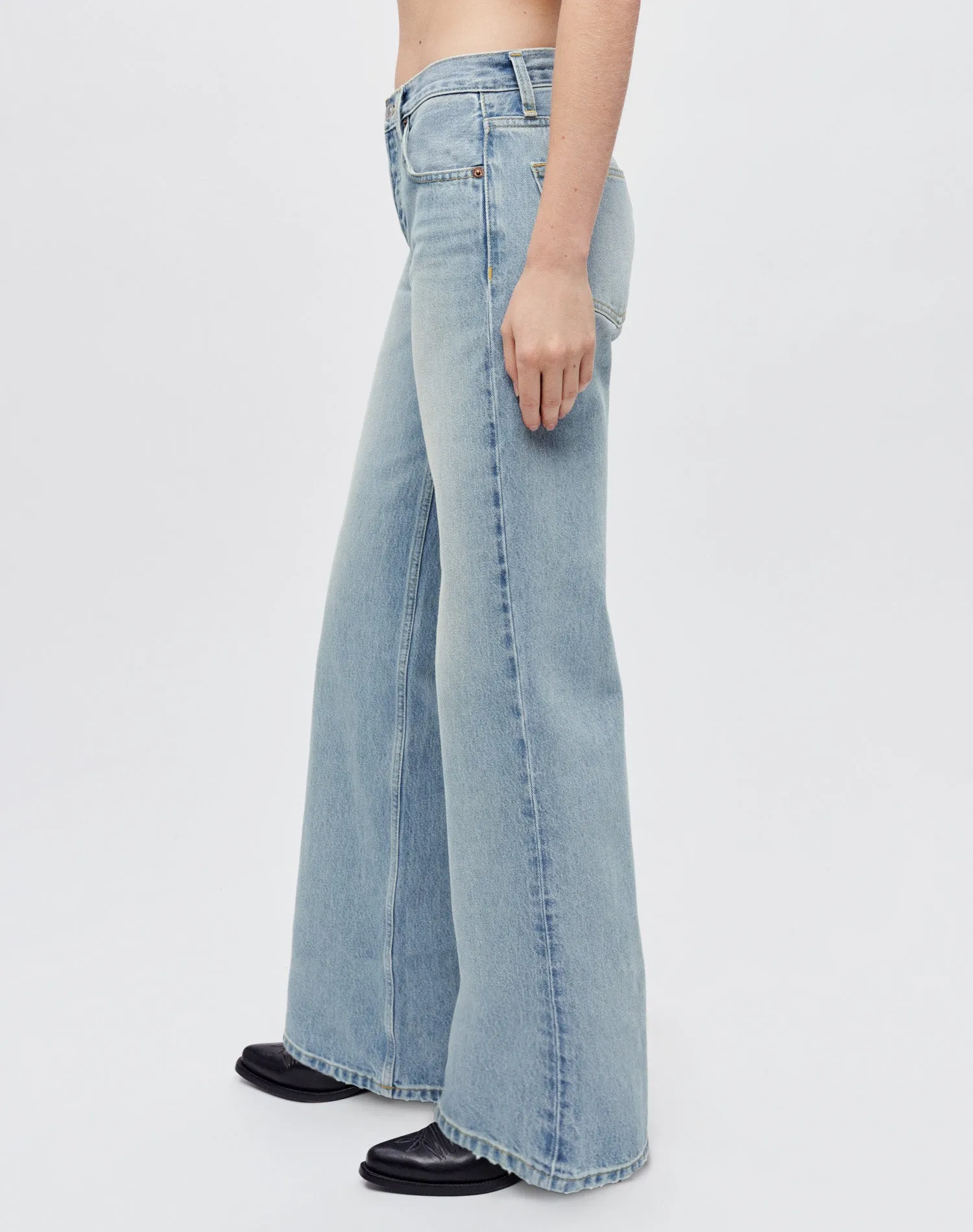Mid Rise Wide Leg - Mojave sold by Re/Done product image thumbnail 3