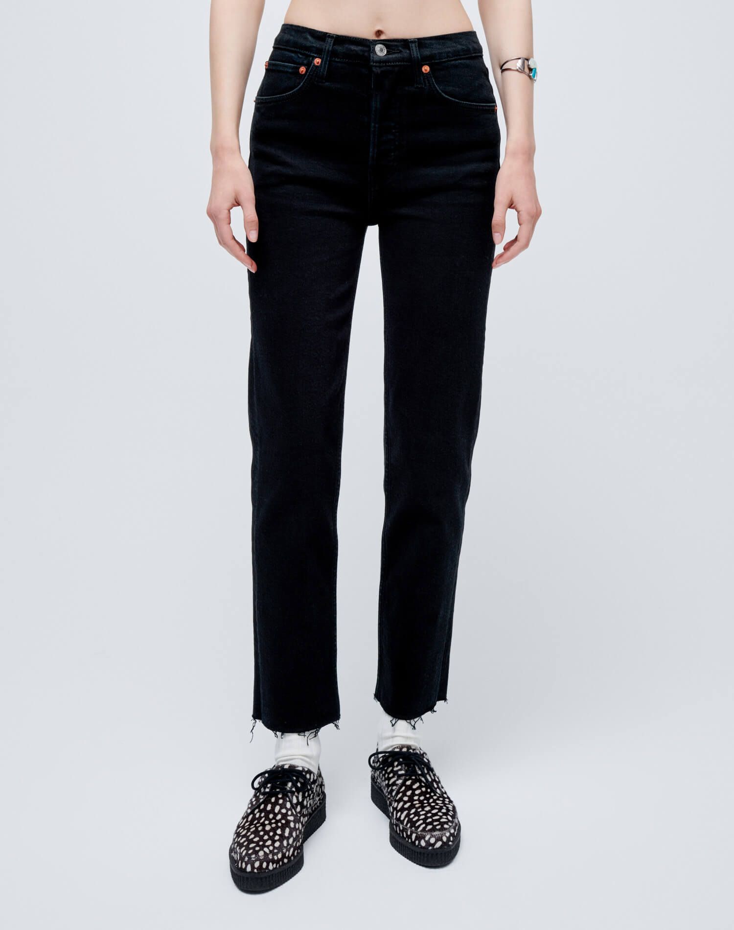 Comfort Stretch High Rise Stove Pipe - Noir sold by Re/Done product image thumbnail 2