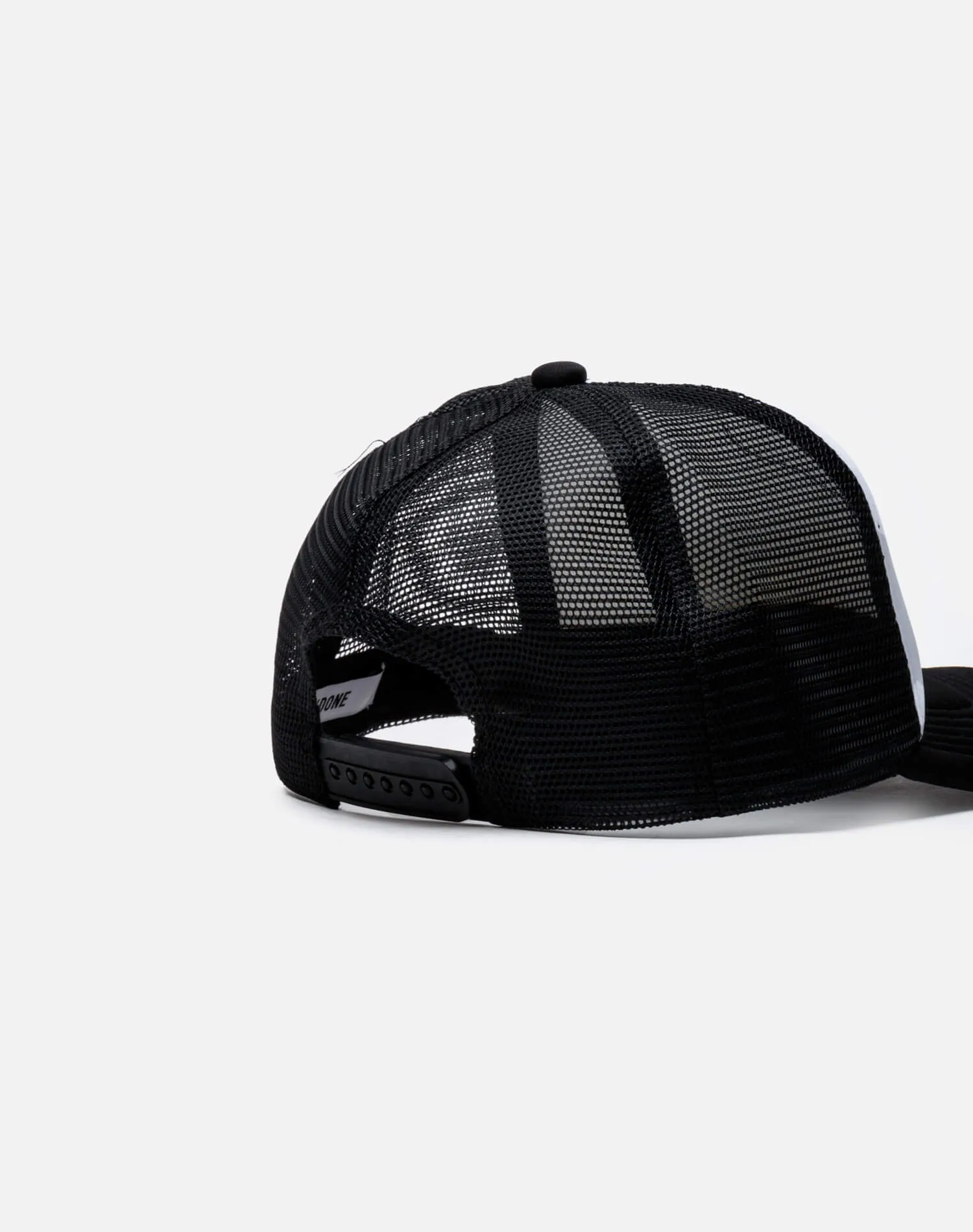 Tucker Hat "Dan Tana's House" - White/Black sold by Re/Done product image thumbnail 3