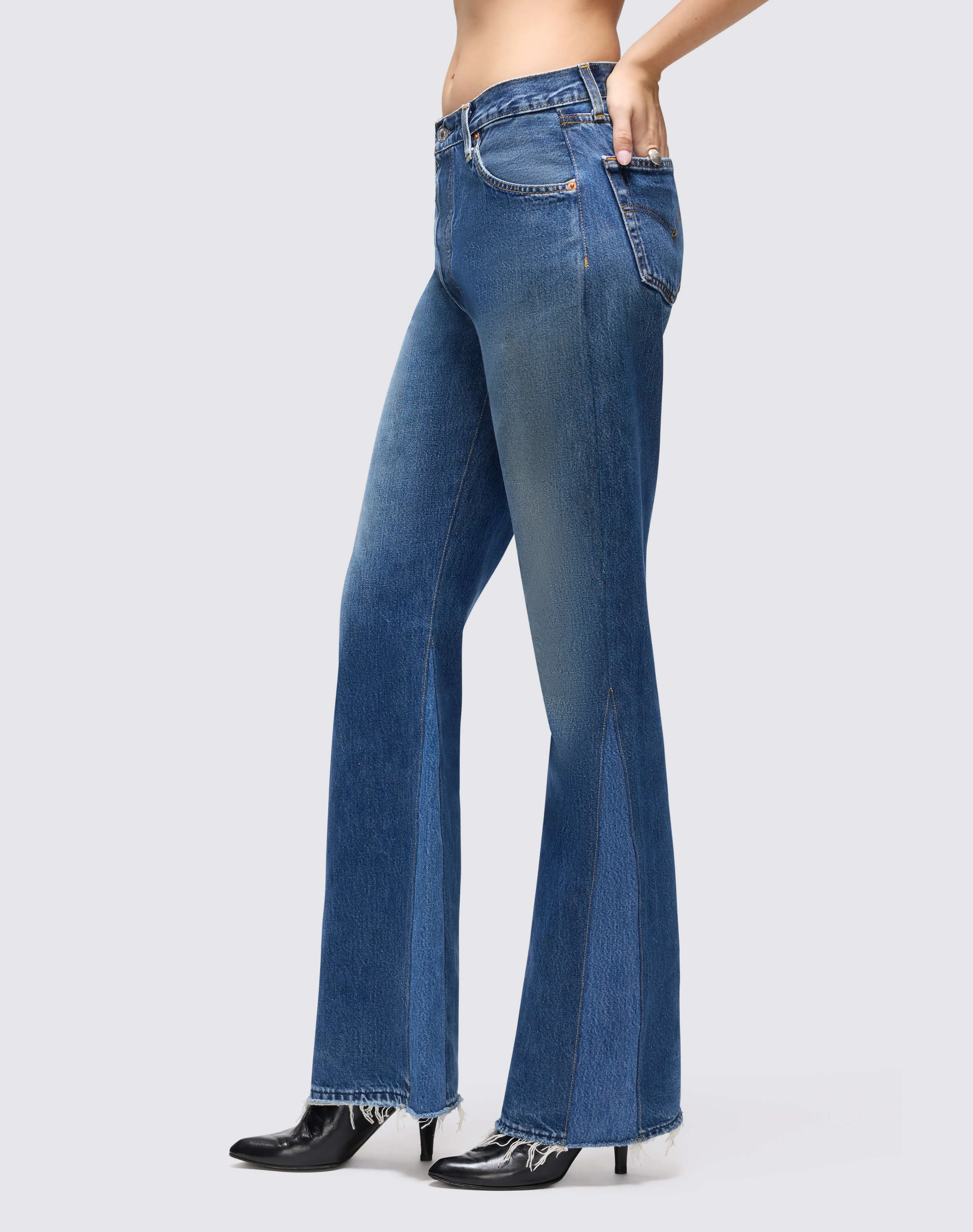 No. 25LV70BC11235118 sold by Re/Done product image thumbnail 4