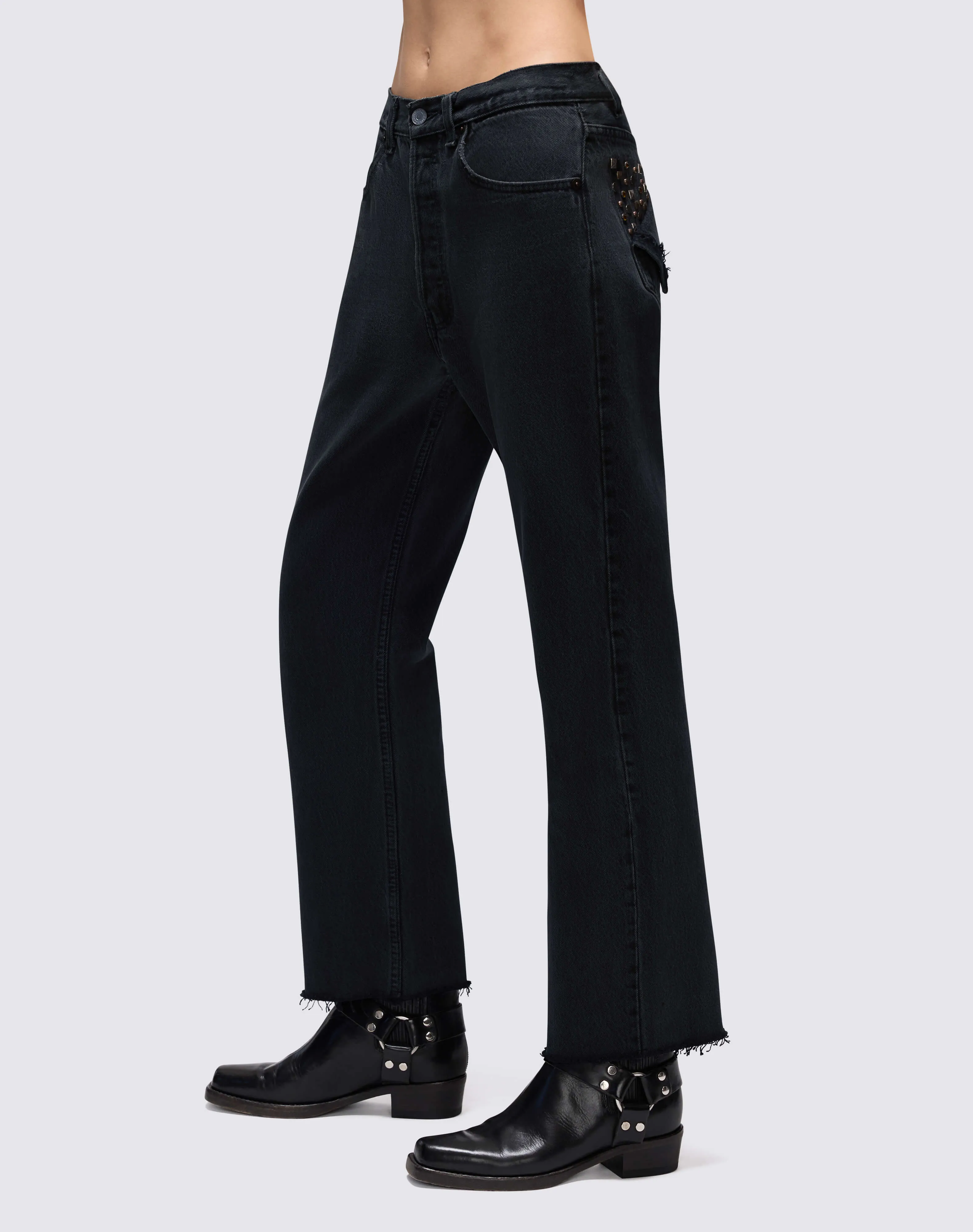 No. 25STBFJN11235339 sold by Re/Done product image thumbnail 4