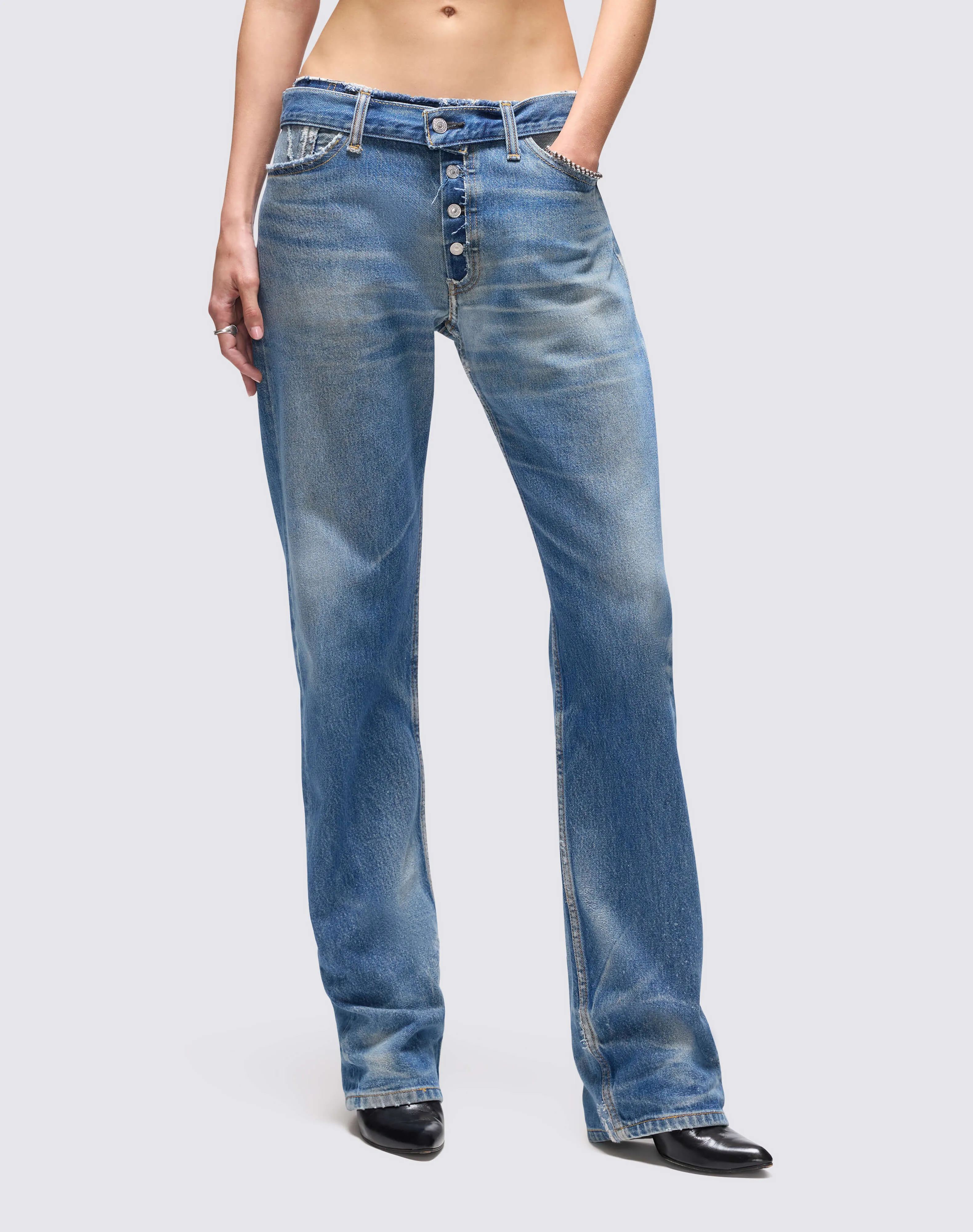 No. 29LVRWNJ11235189 sold by Re/Done product image thumbnail 3