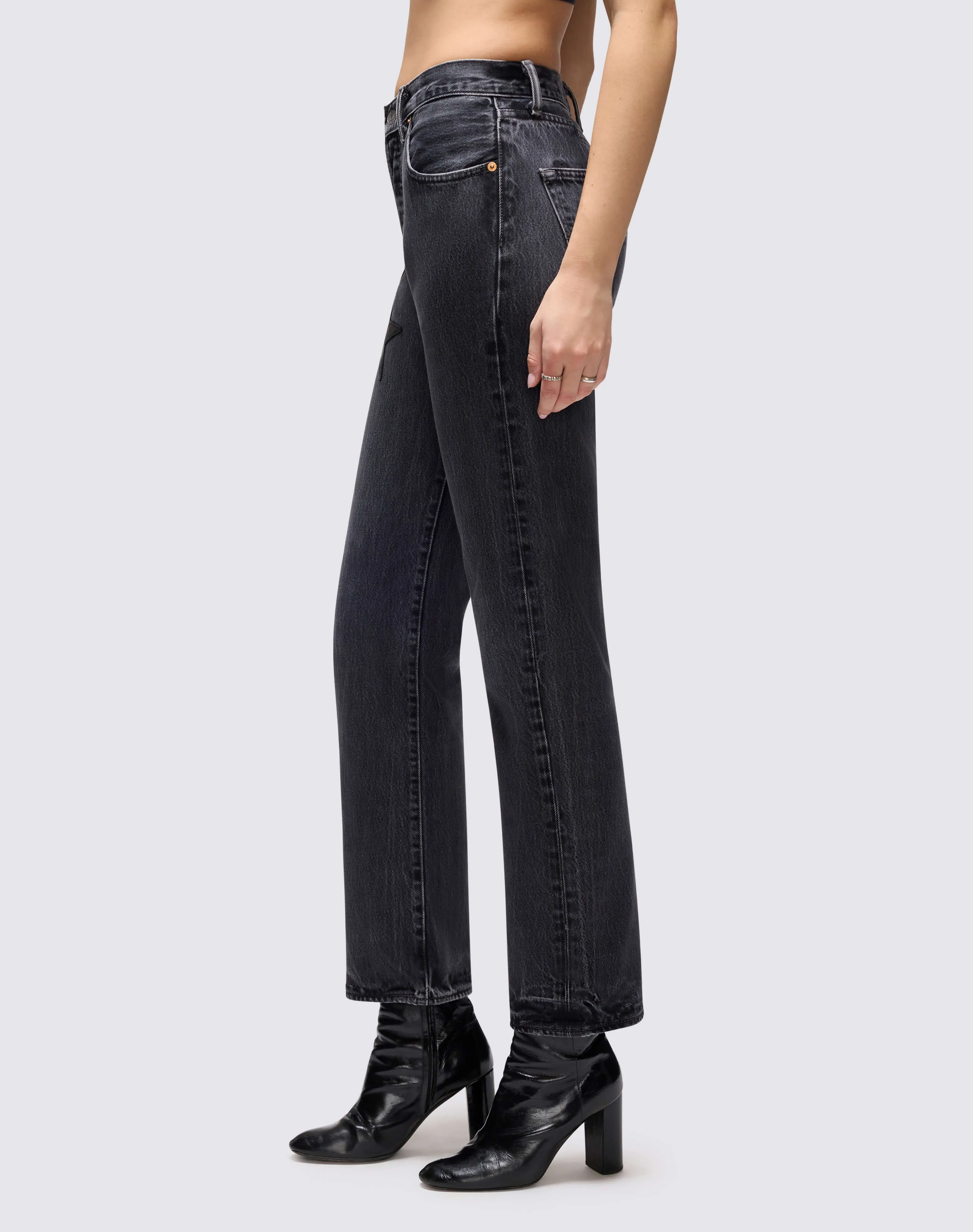 No. 24NJSTAR11235213 sold by Re/Done product image thumbnail 4