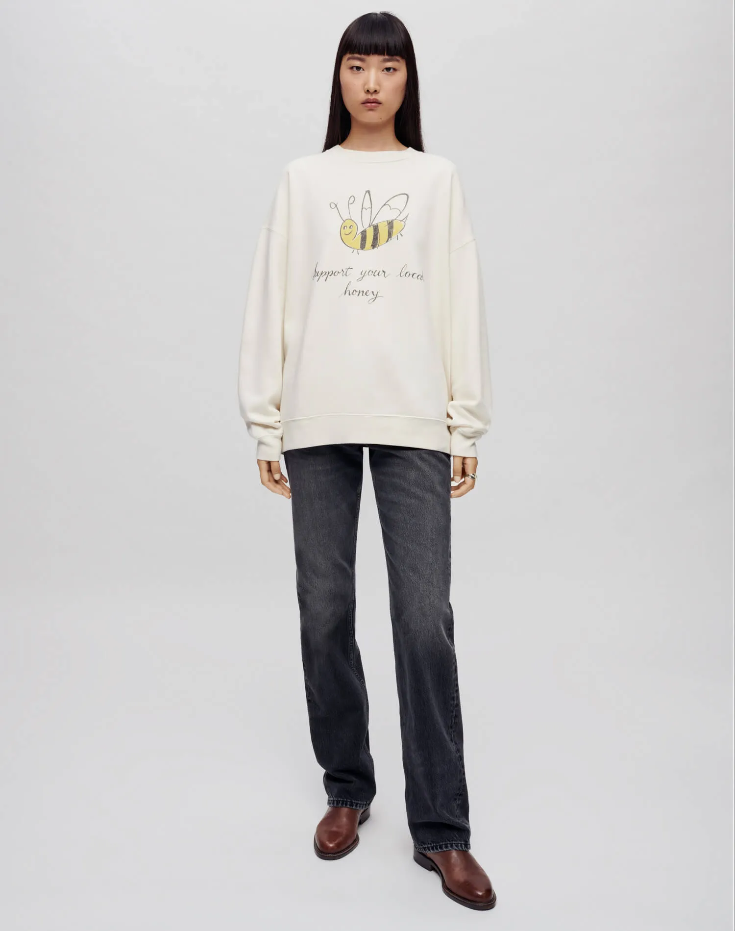 Oversized Crewneck "Local Honey" - Vintage White sold by Re/Done product image thumbnail 4