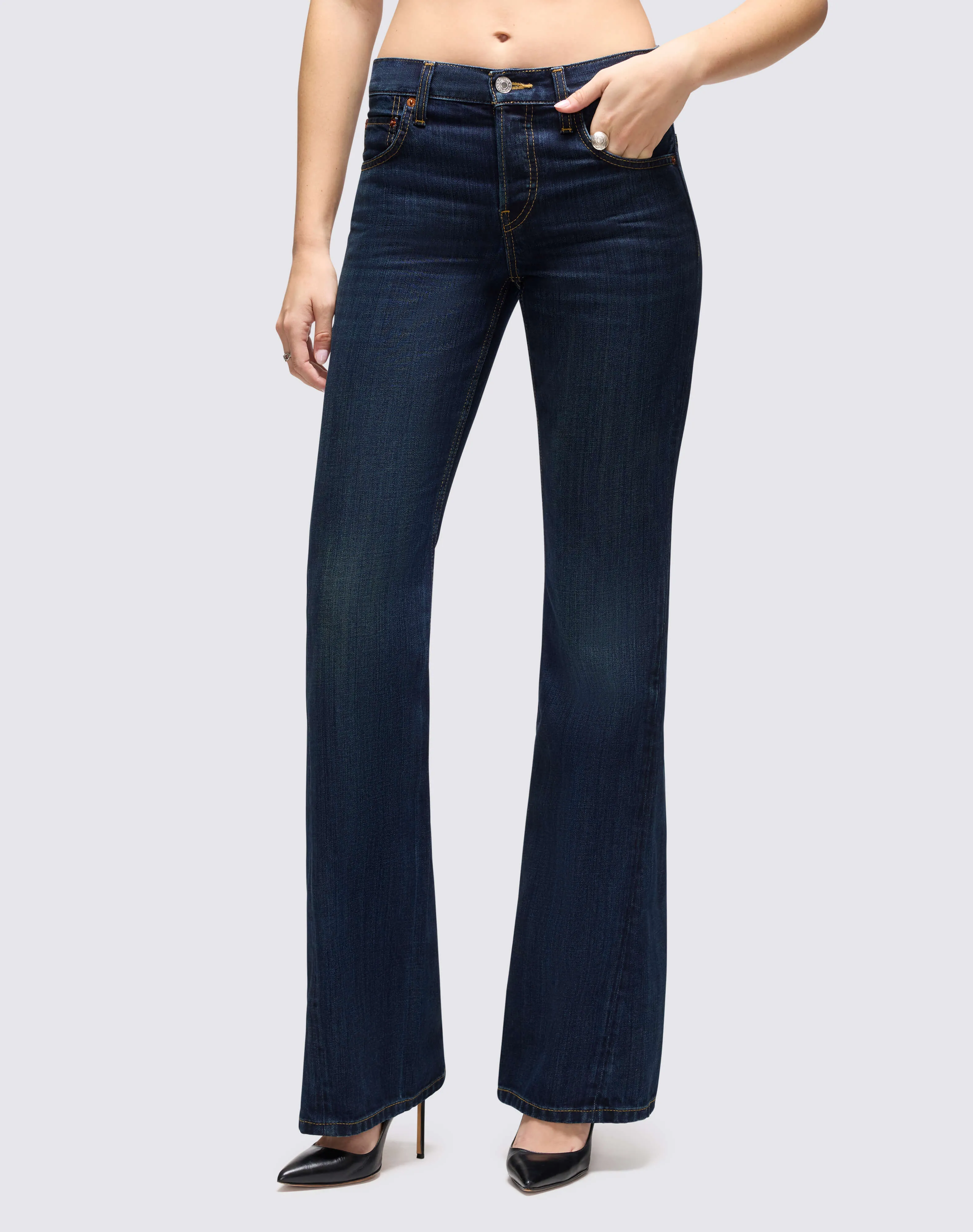 Twisted Mid Rise Bootcut - DK Lady Blue sold by Re/Done product image thumbnail 3