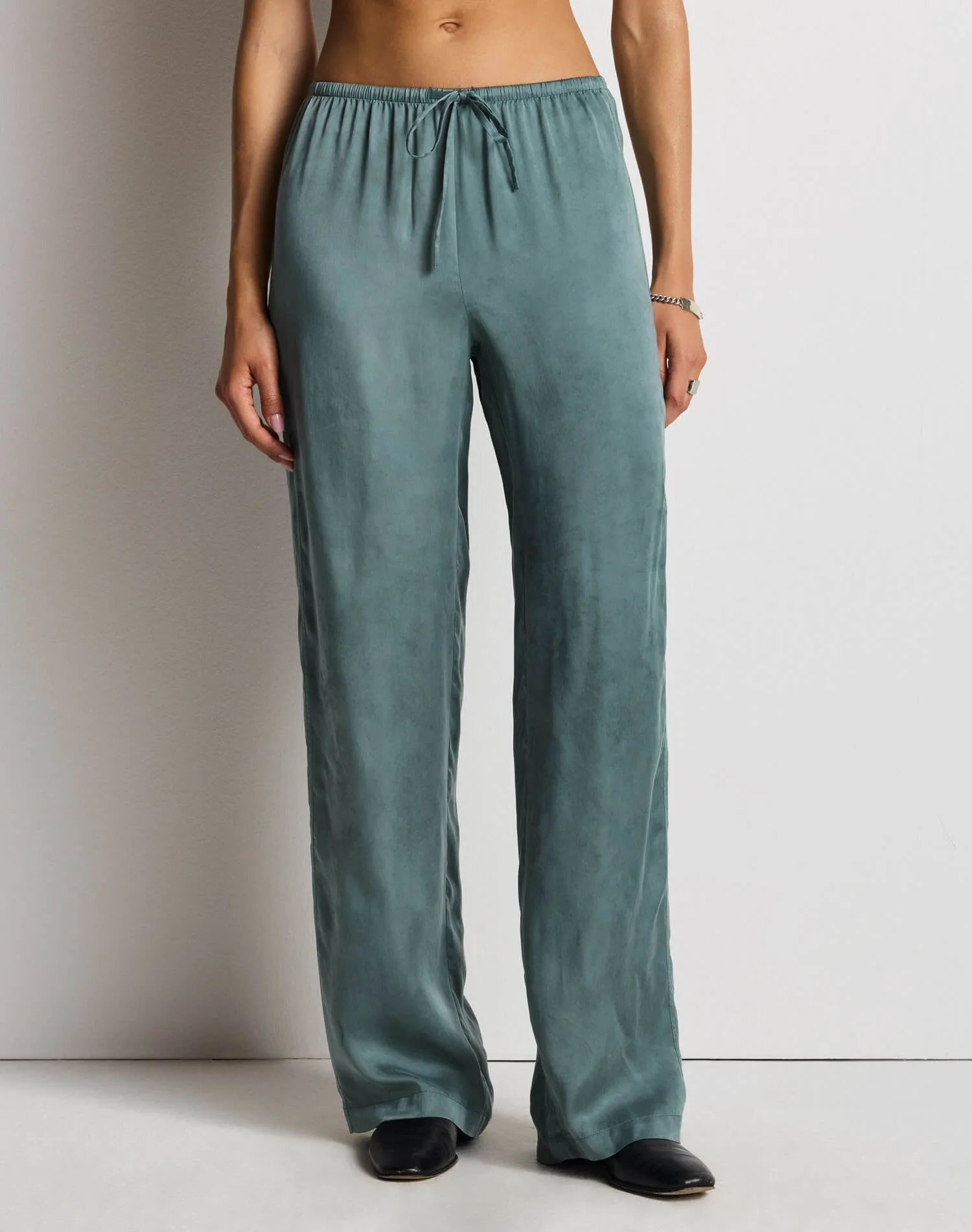 Cali Pant - Aspen Green sold by Re/Done product image thumbnail 2