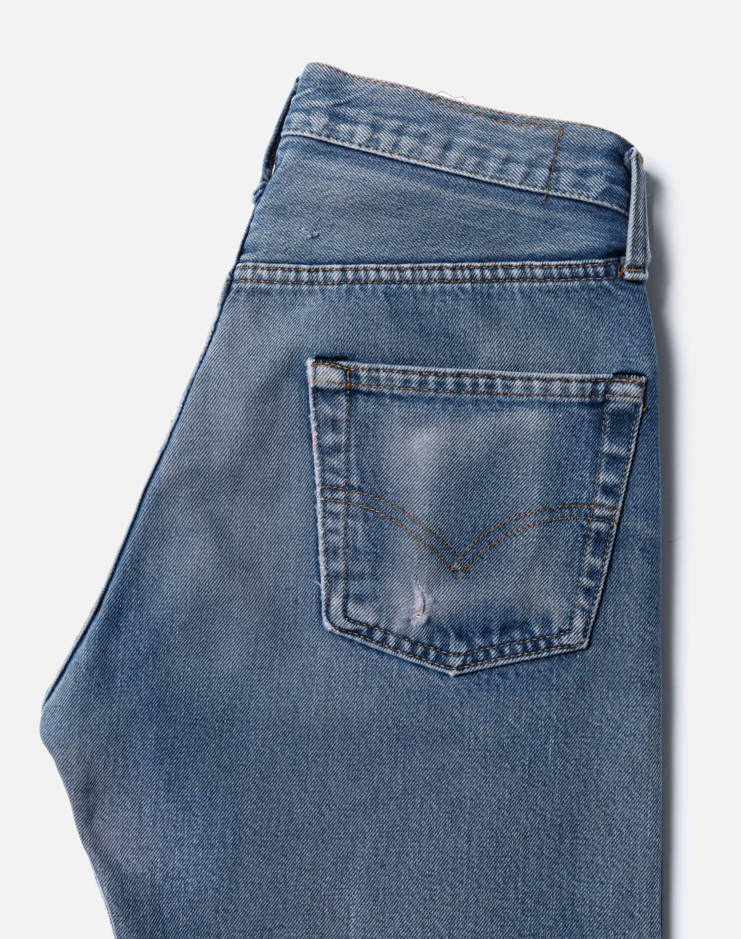 80s Selvedge Levi's 501 - #42 sold by Re/Done product image thumbnail 3